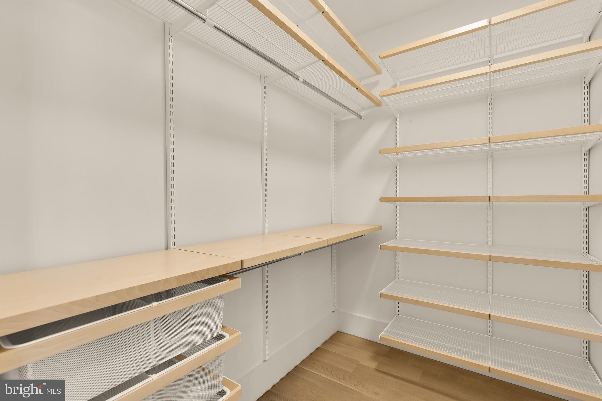 CAPITOL HILL - Residential