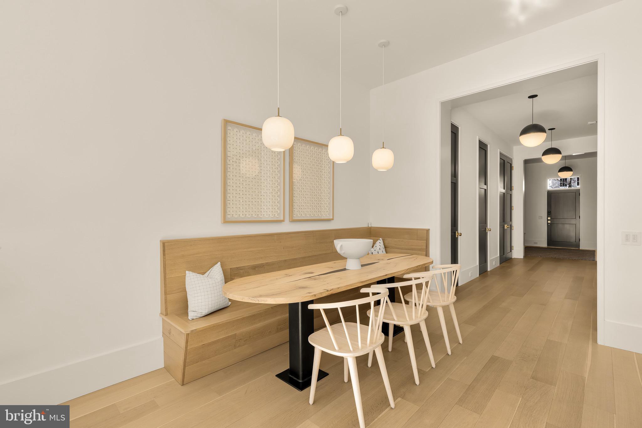 CAPITOL HILL - Residential