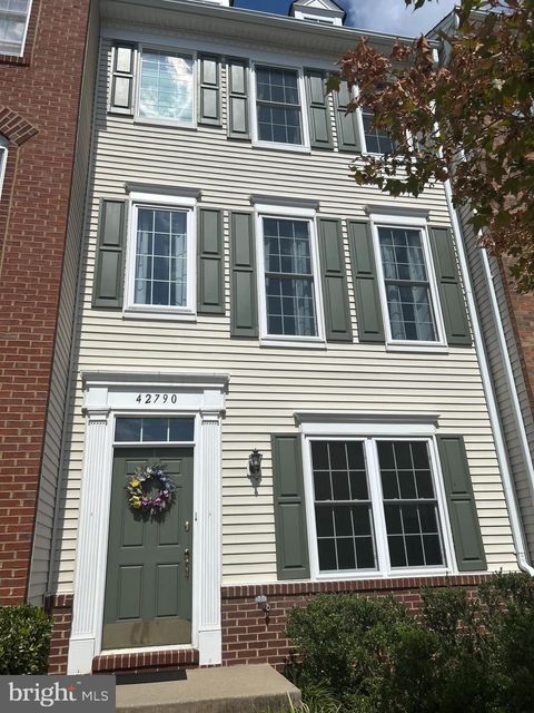 42790 SYKES TERRACE CHANTILLY VA 20152