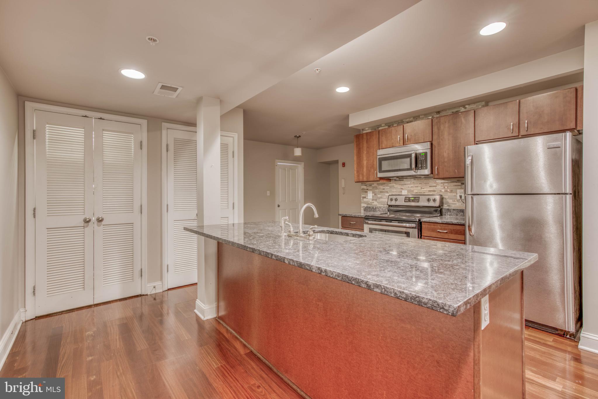 MOUNT VERNON PLACE HISTORIC DISTRICT - Residential Lease