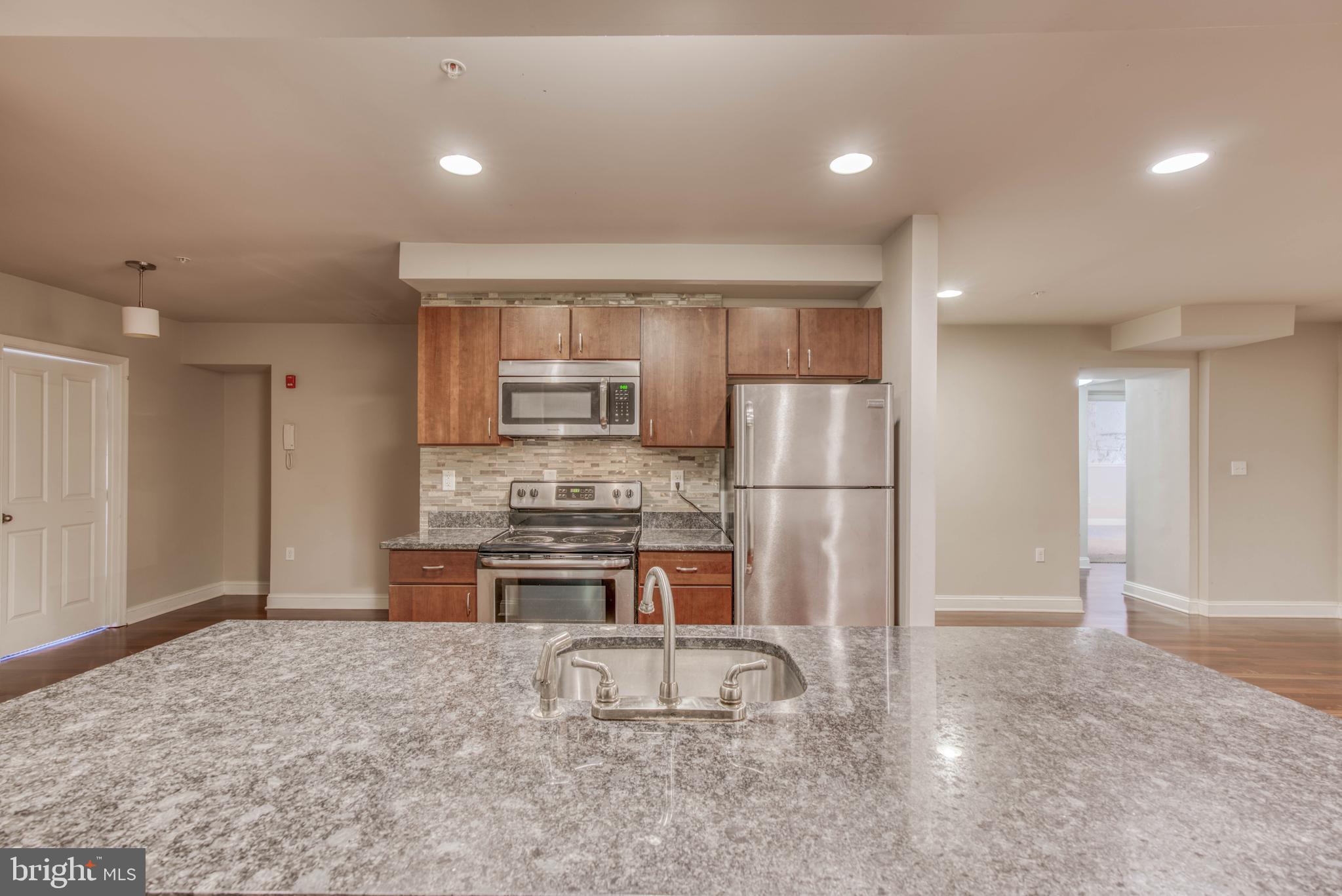 MOUNT VERNON PLACE HISTORIC DISTRICT - Residential Lease