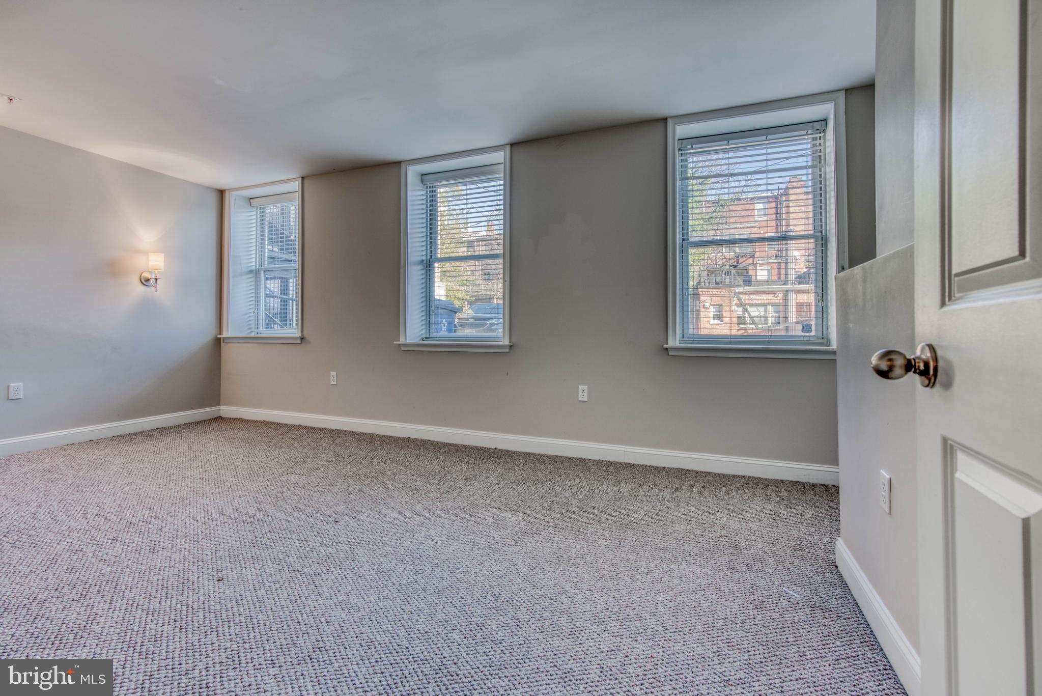 MOUNT VERNON PLACE HISTORIC DISTRICT - Residential Lease