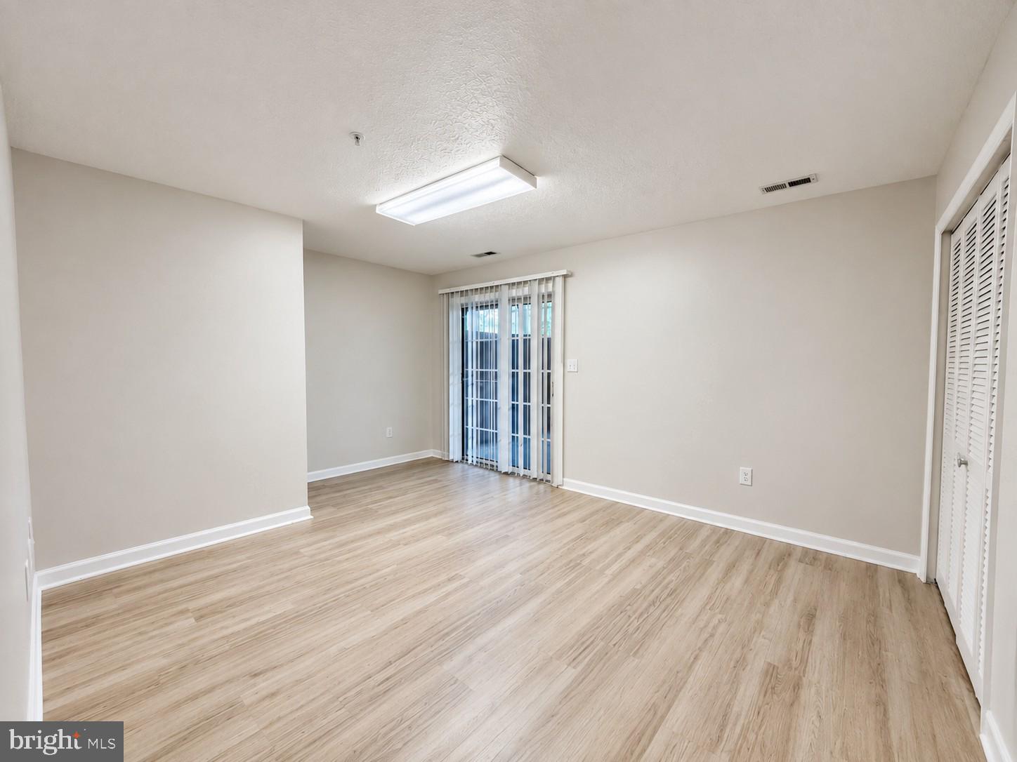 3335 HOLLOW COURT