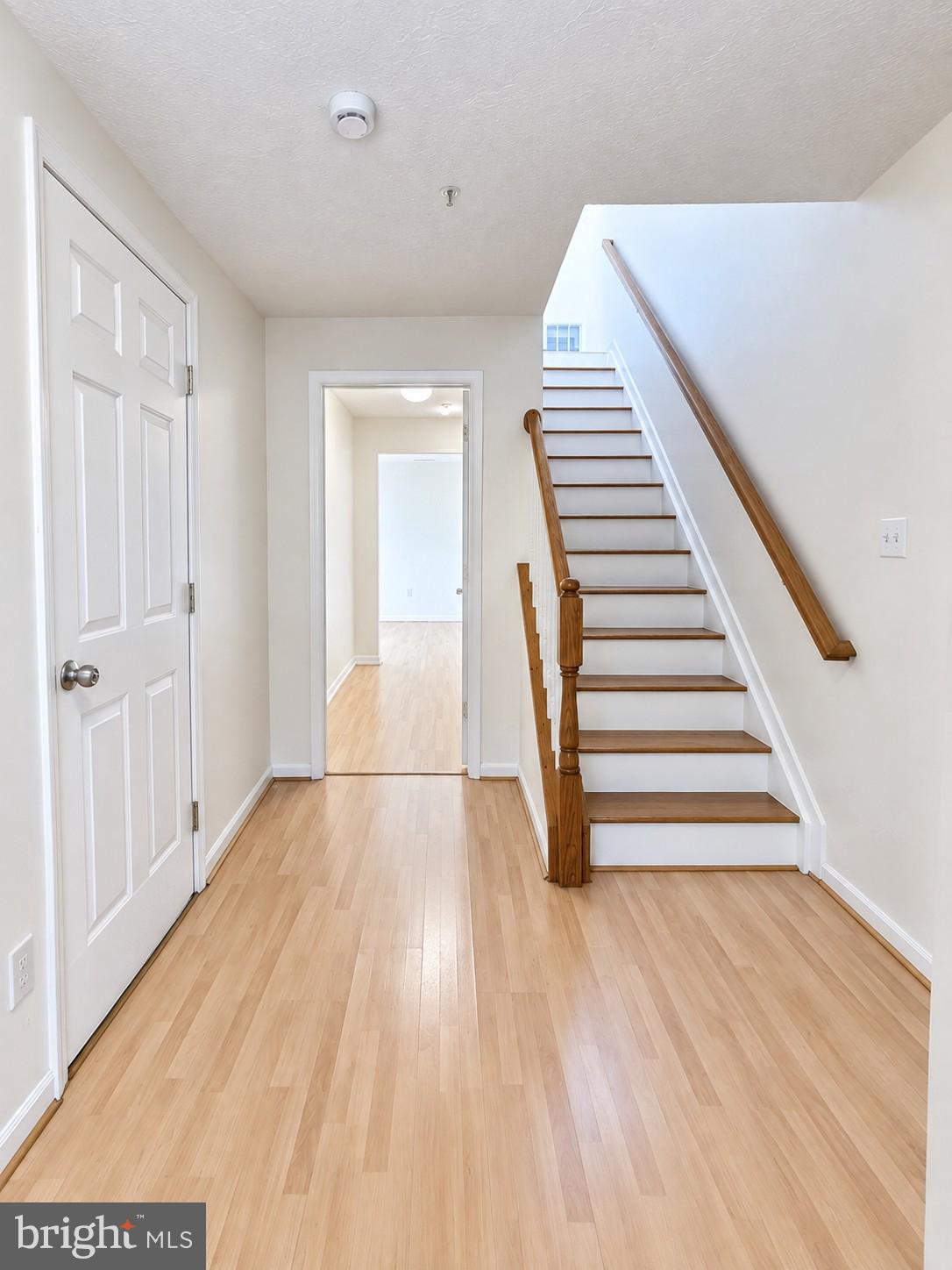 3335 HOLLOW COURT