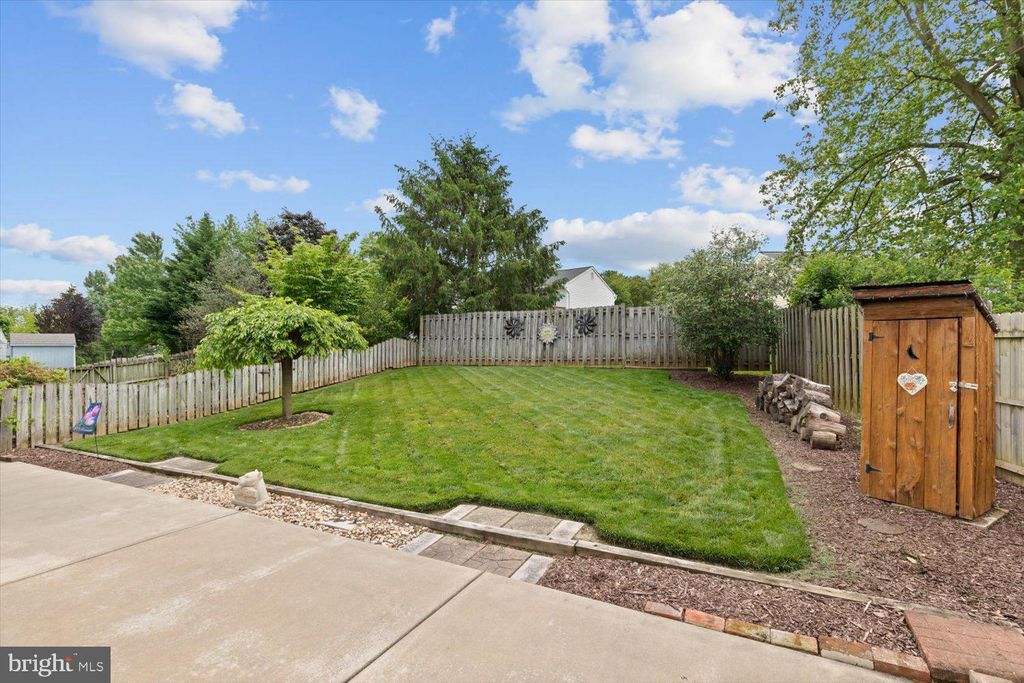 Photo of 487 Crosswinds Drive, Lititz, PA 17543 (MLS # PALA2051006)