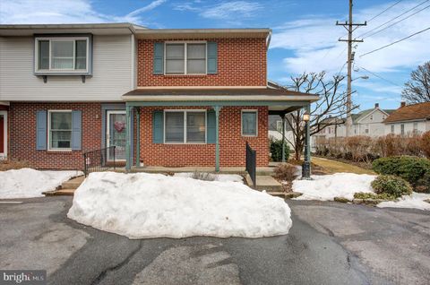 243 RINGGOLD STREET WAYNESBORO PA 17268