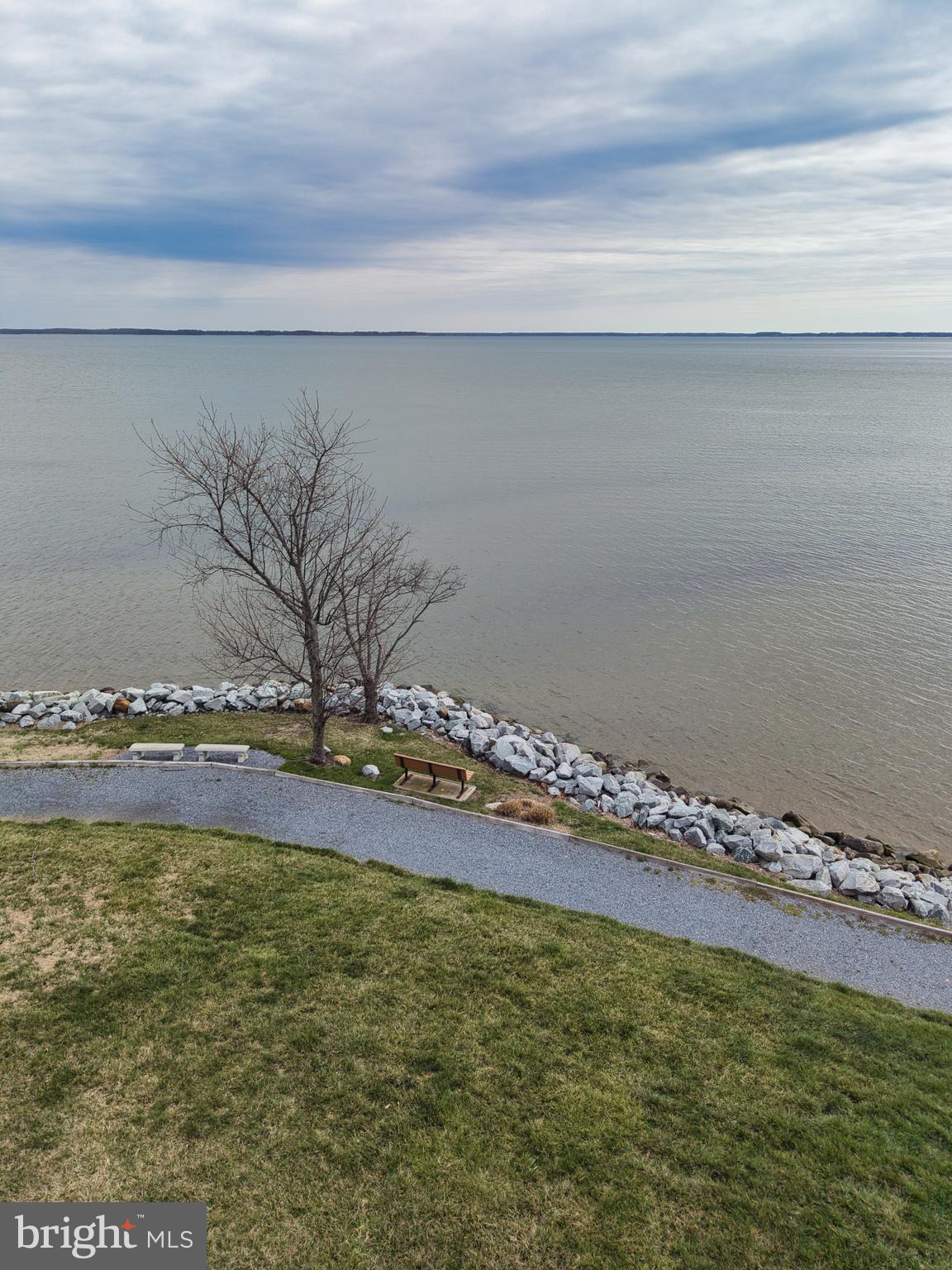 QUEENS LANDING - Residential