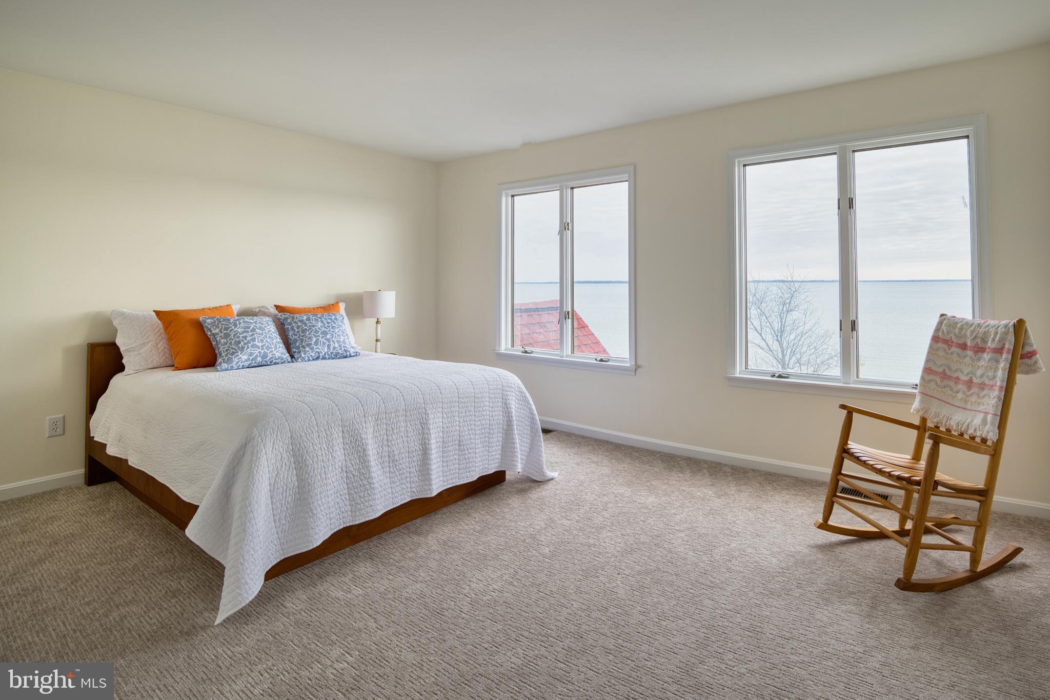 QUEENS LANDING - Residential