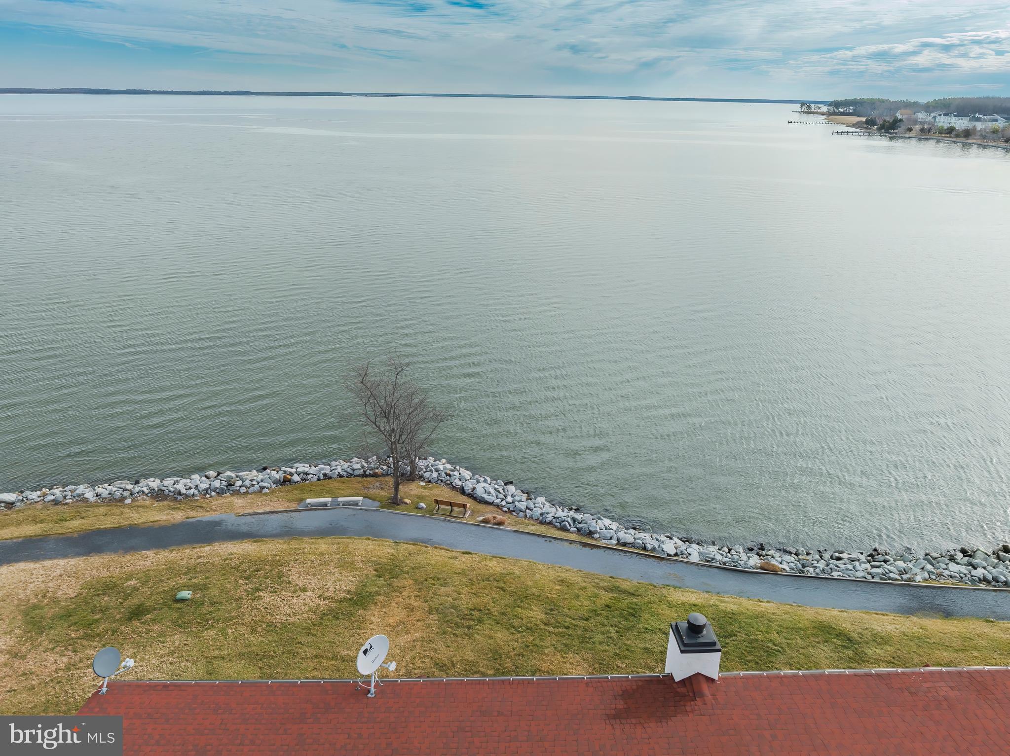 QUEENS LANDING - Residential