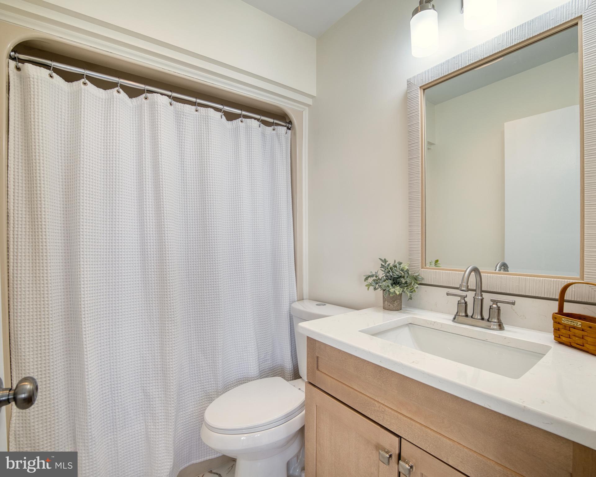 QUEENS LANDING - Residential