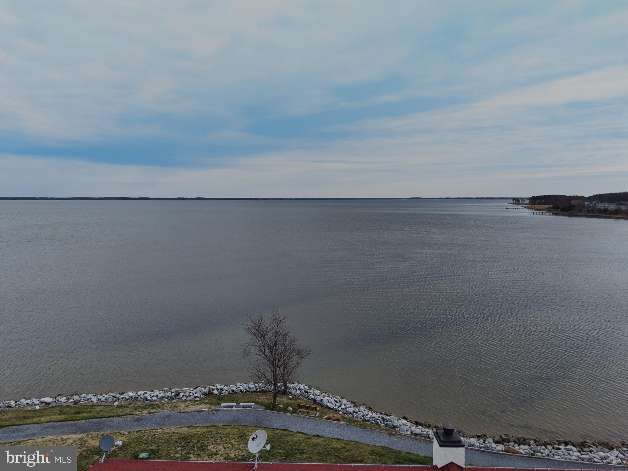 QUEENS LANDING - Residential