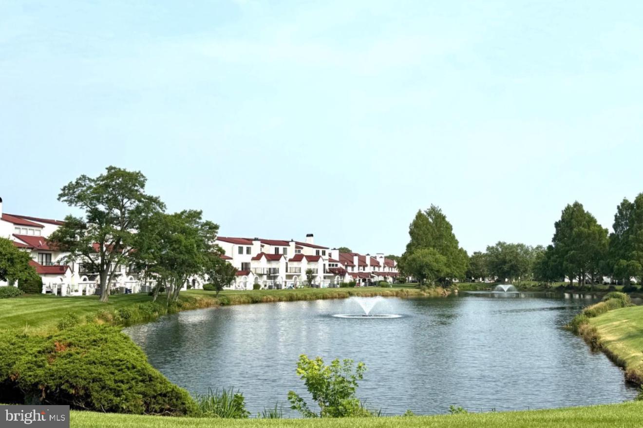 QUEENS LANDING - Residential