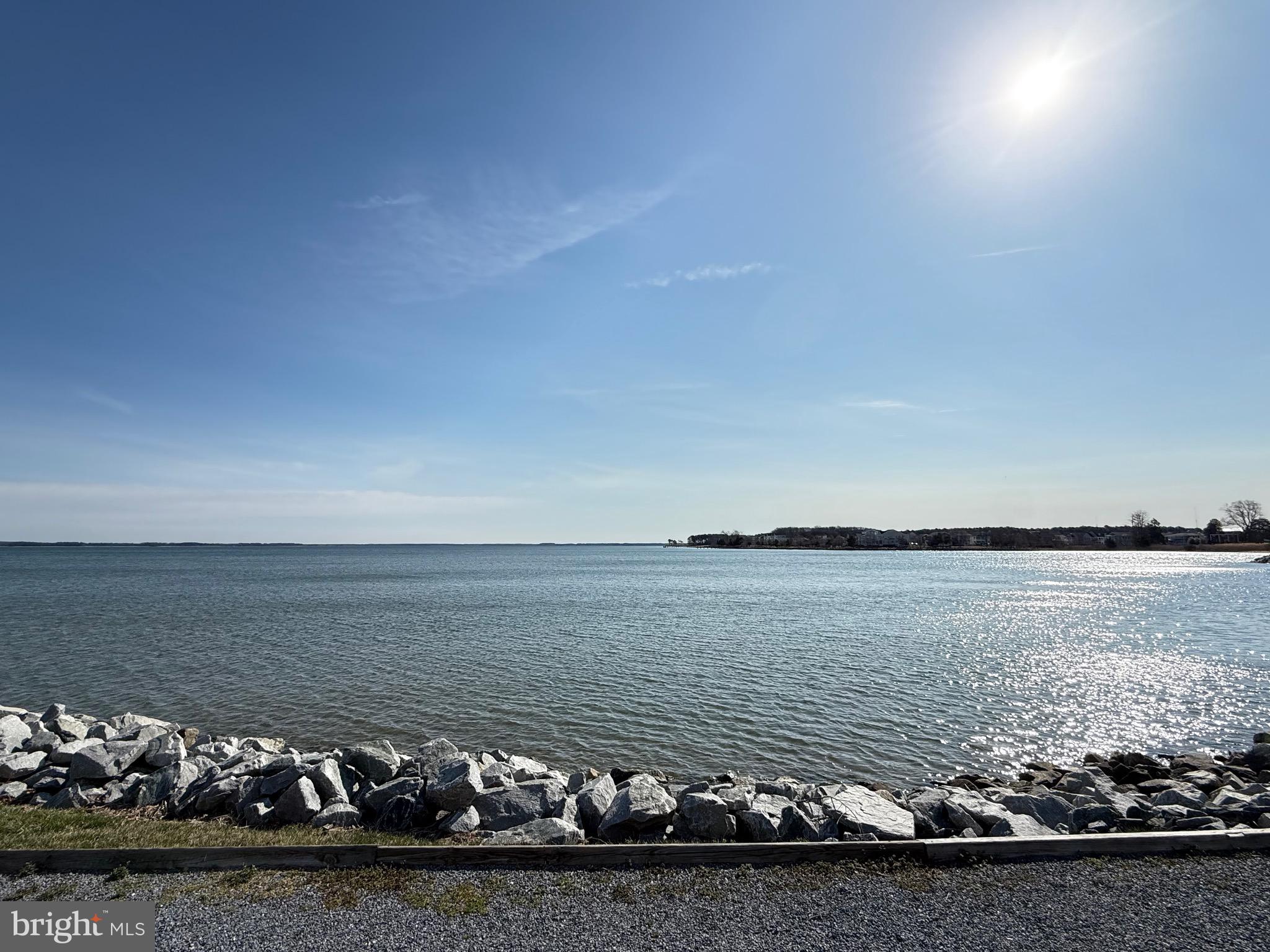 QUEENS LANDING - Residential