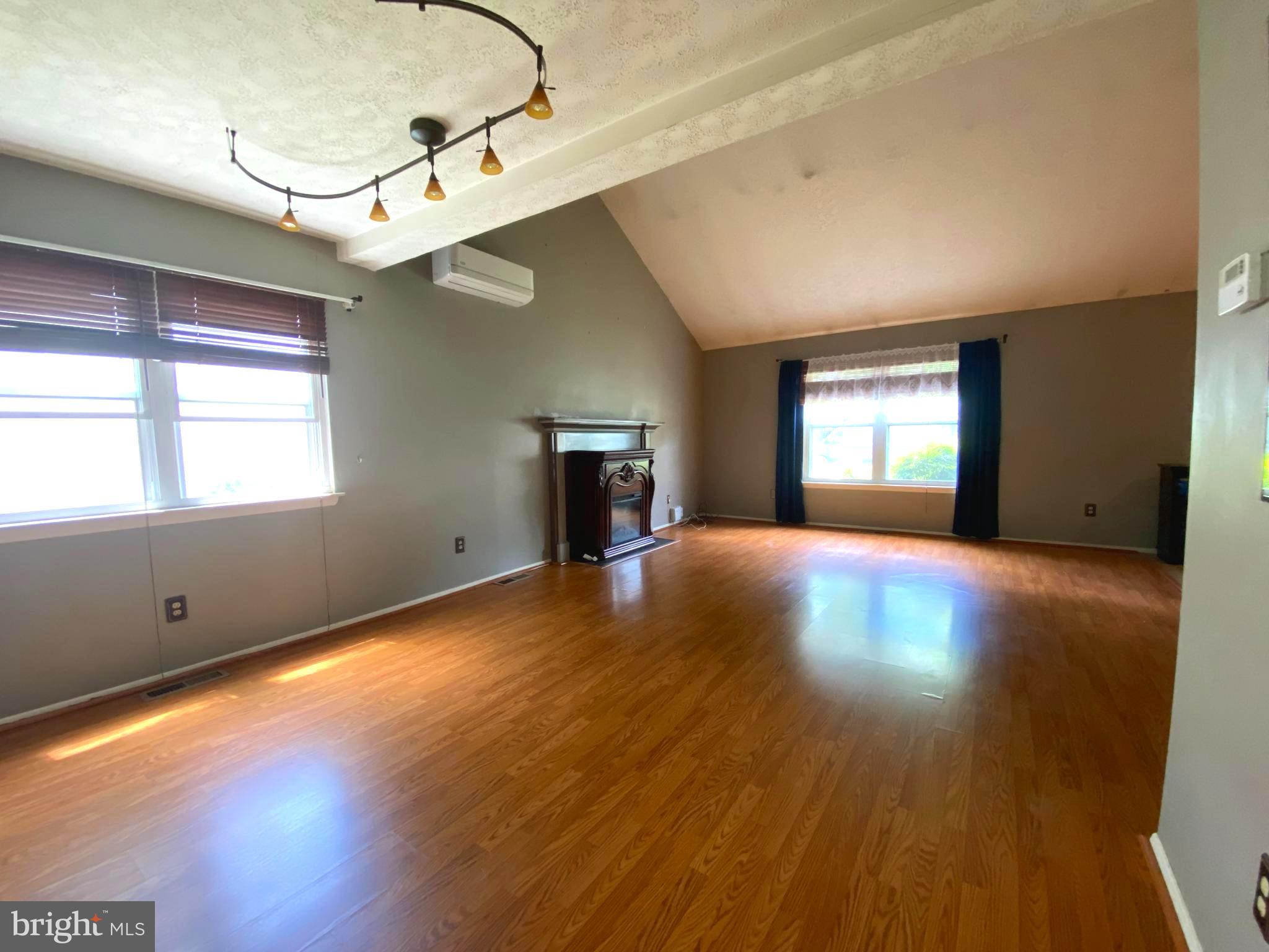 HARFORD LANDING - Residential