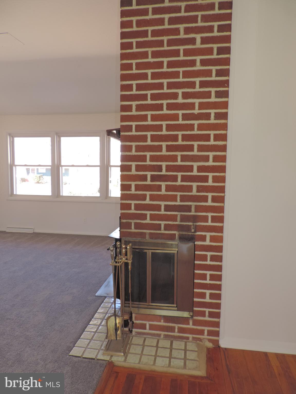 ABERDEEN HILLS - Residential