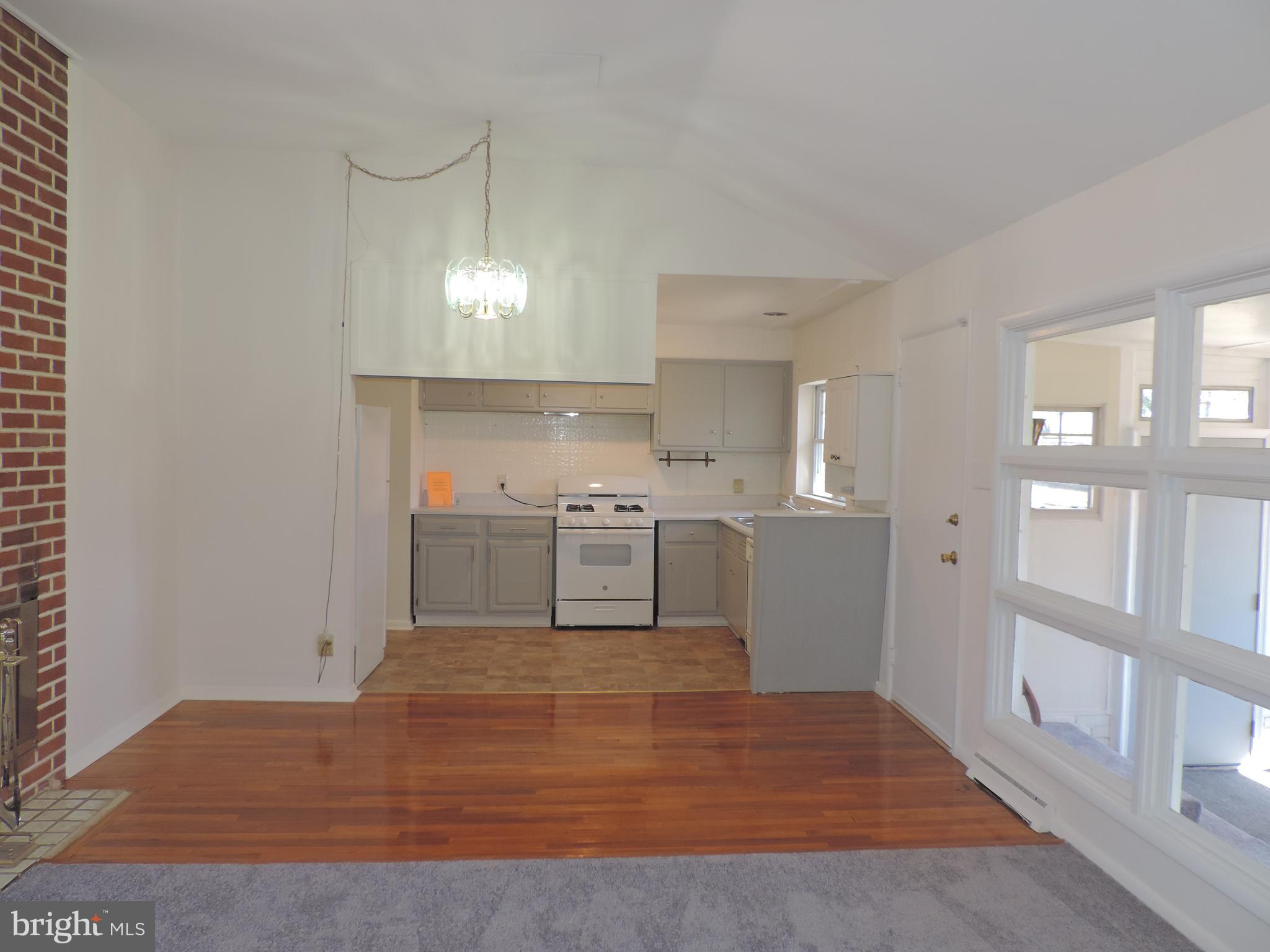 ABERDEEN HILLS - Residential