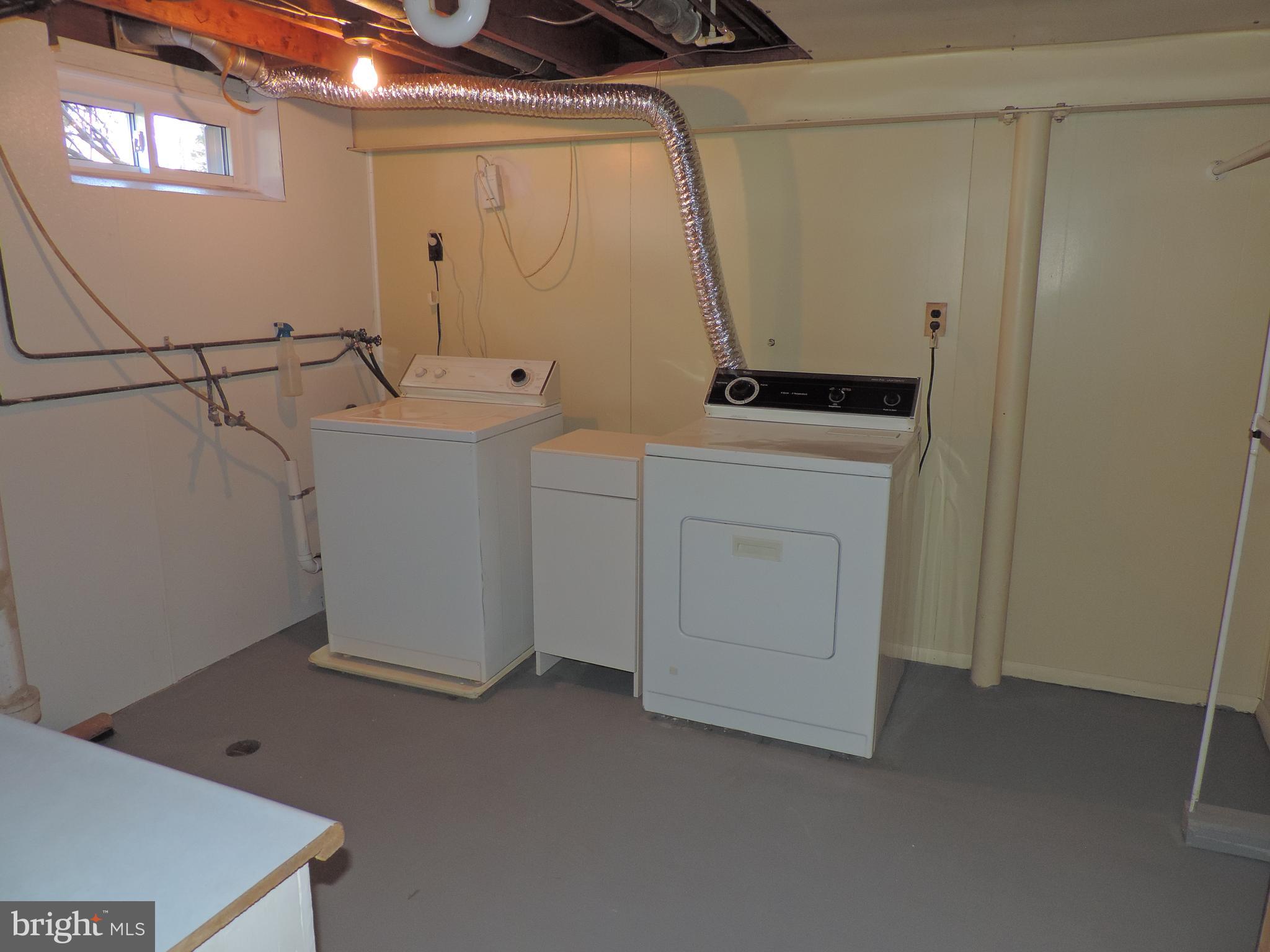 ABERDEEN HILLS - Residential