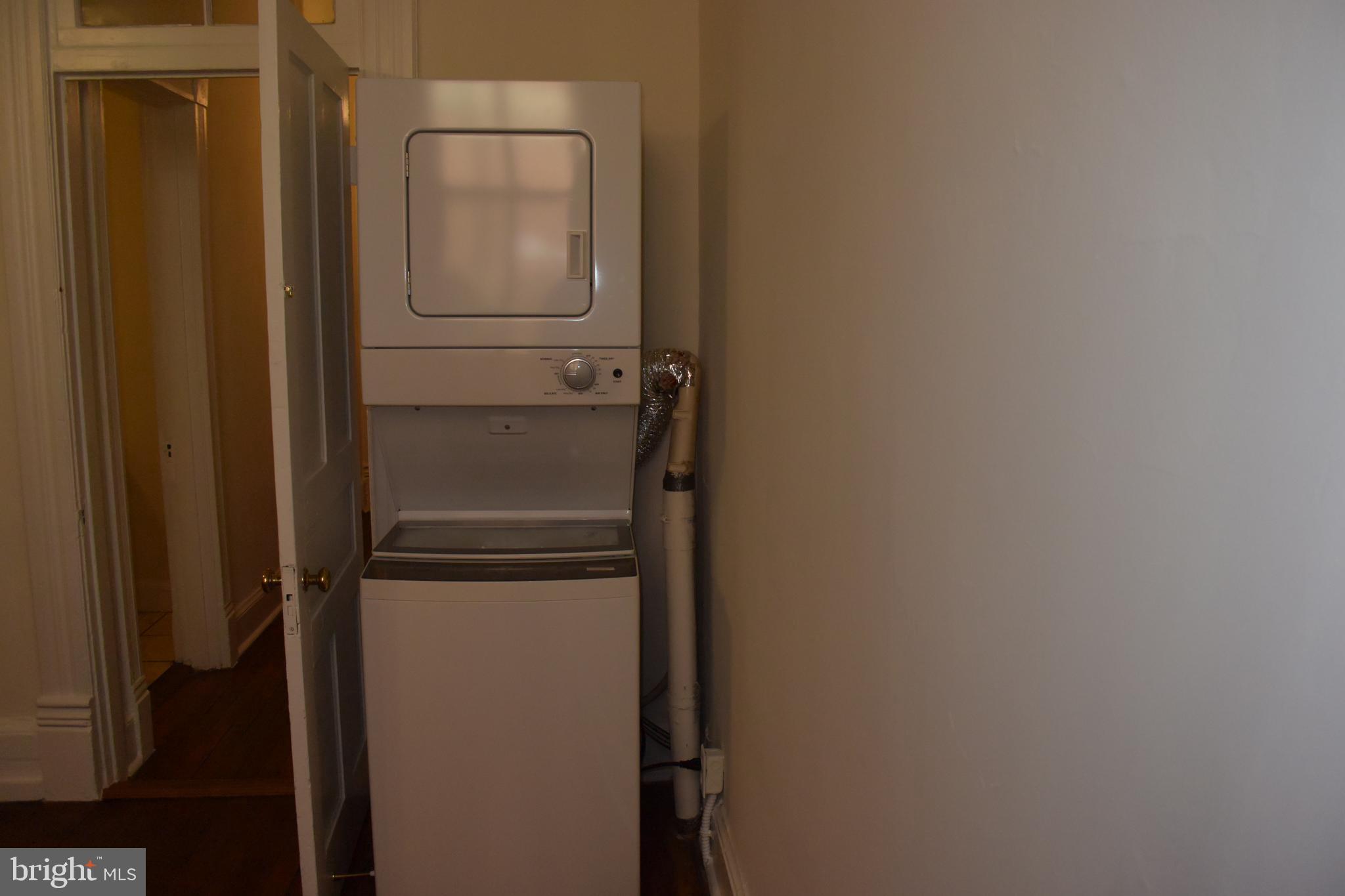 OLD TOWN - Residential Lease