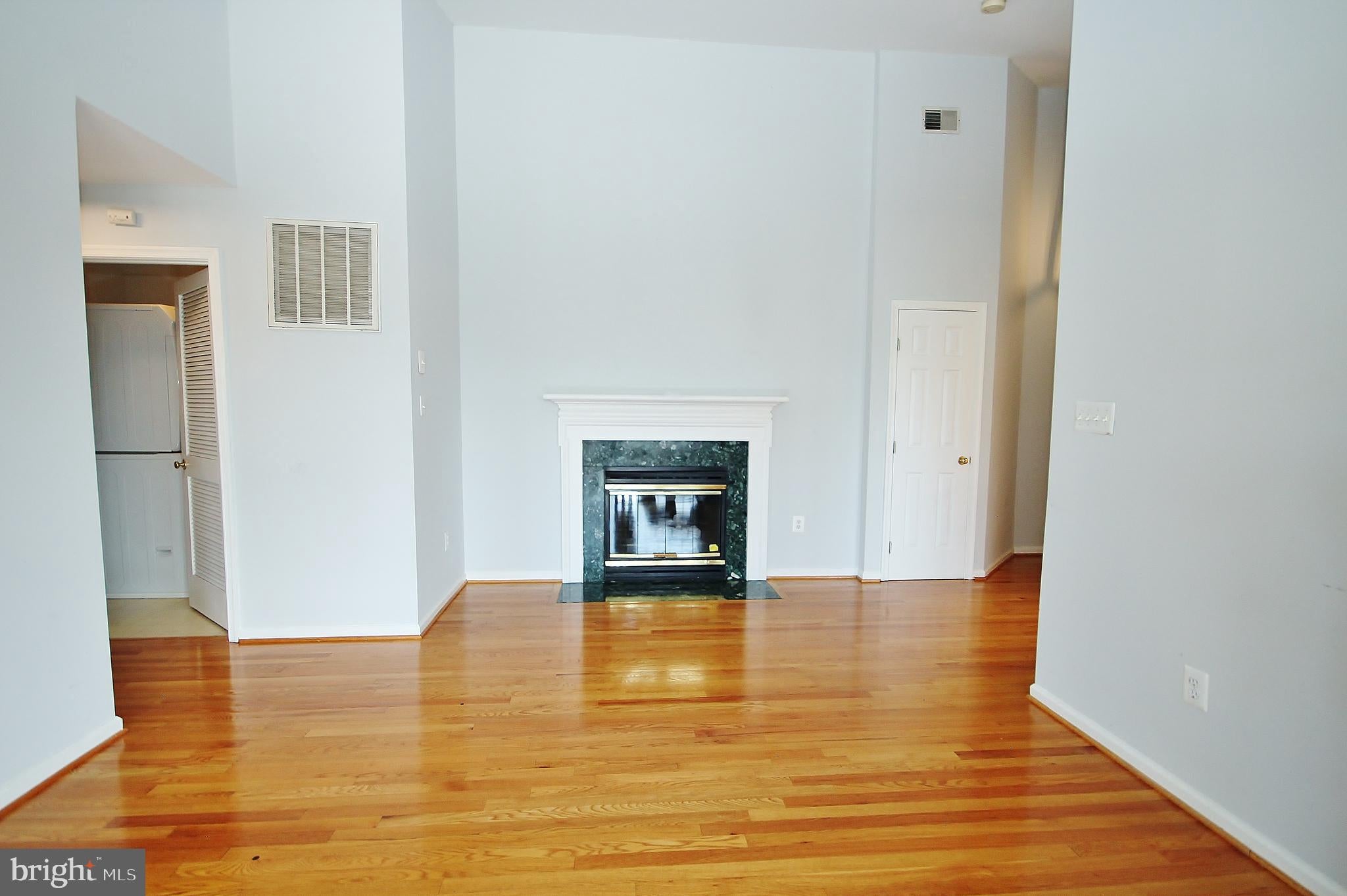 7522 SNOWPEA COURT J 21