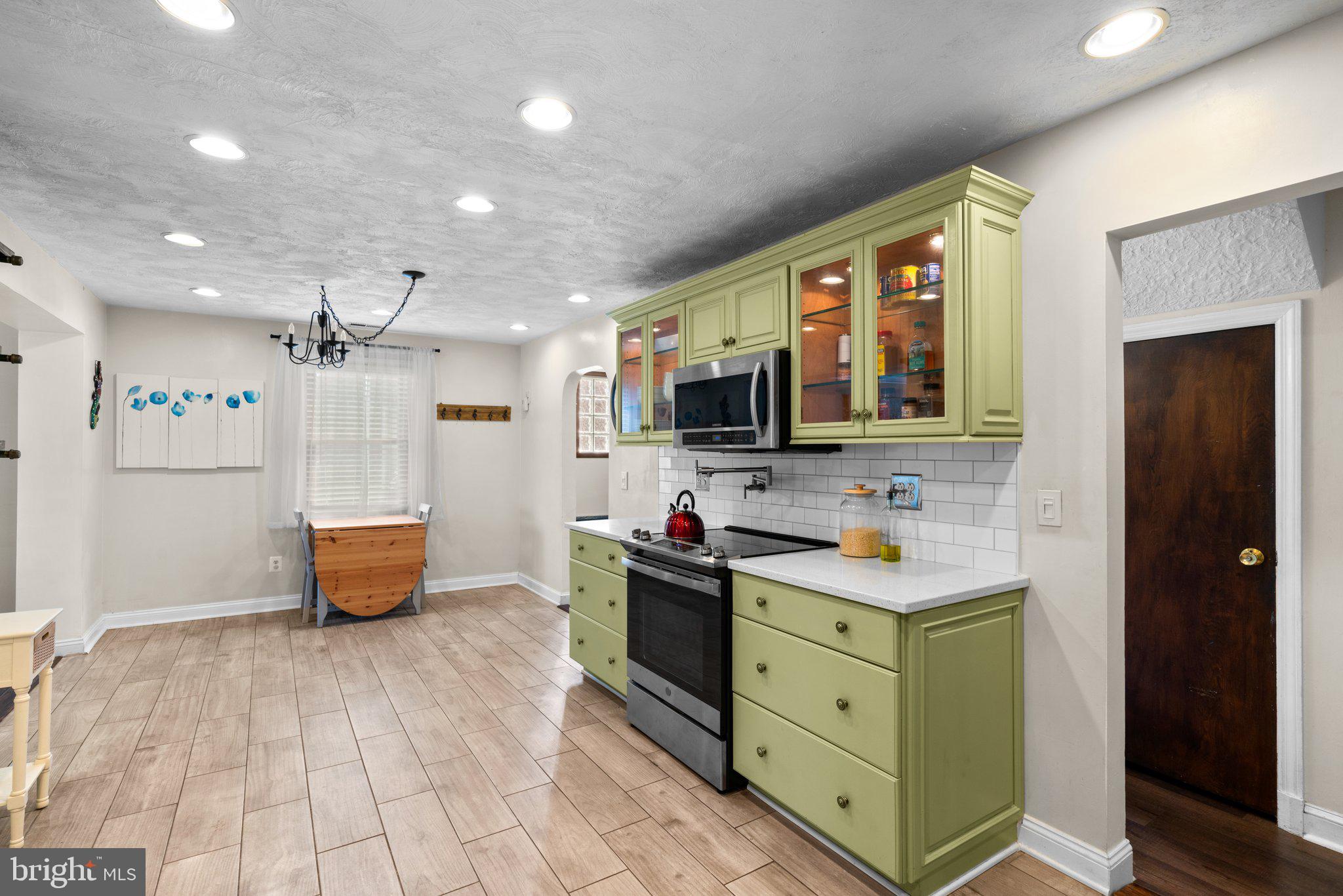 LOU HAR TERRACE - Residential