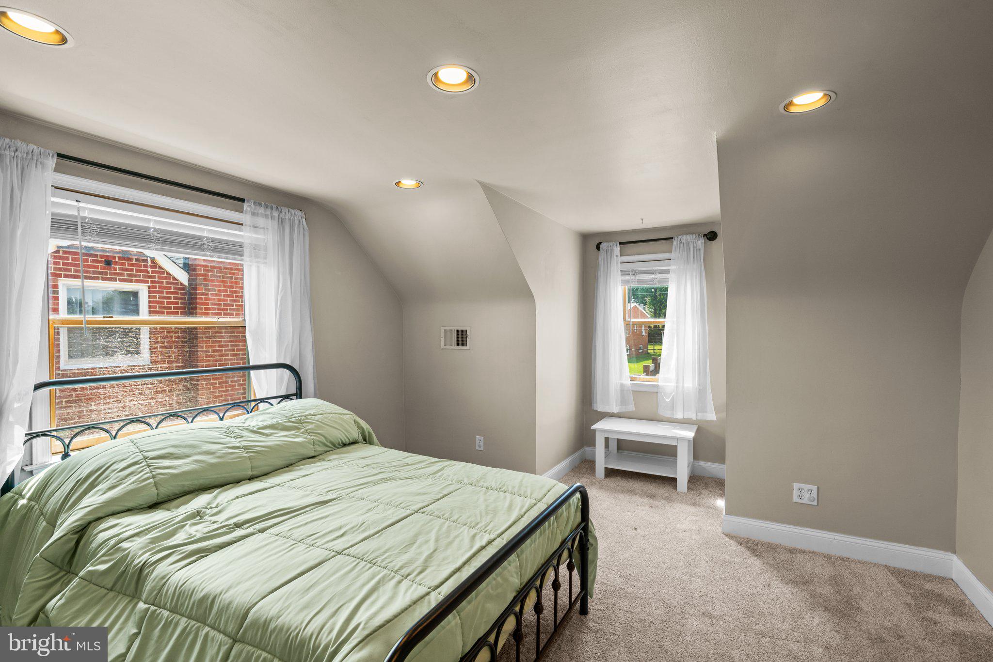 LOU HAR TERRACE - Residential