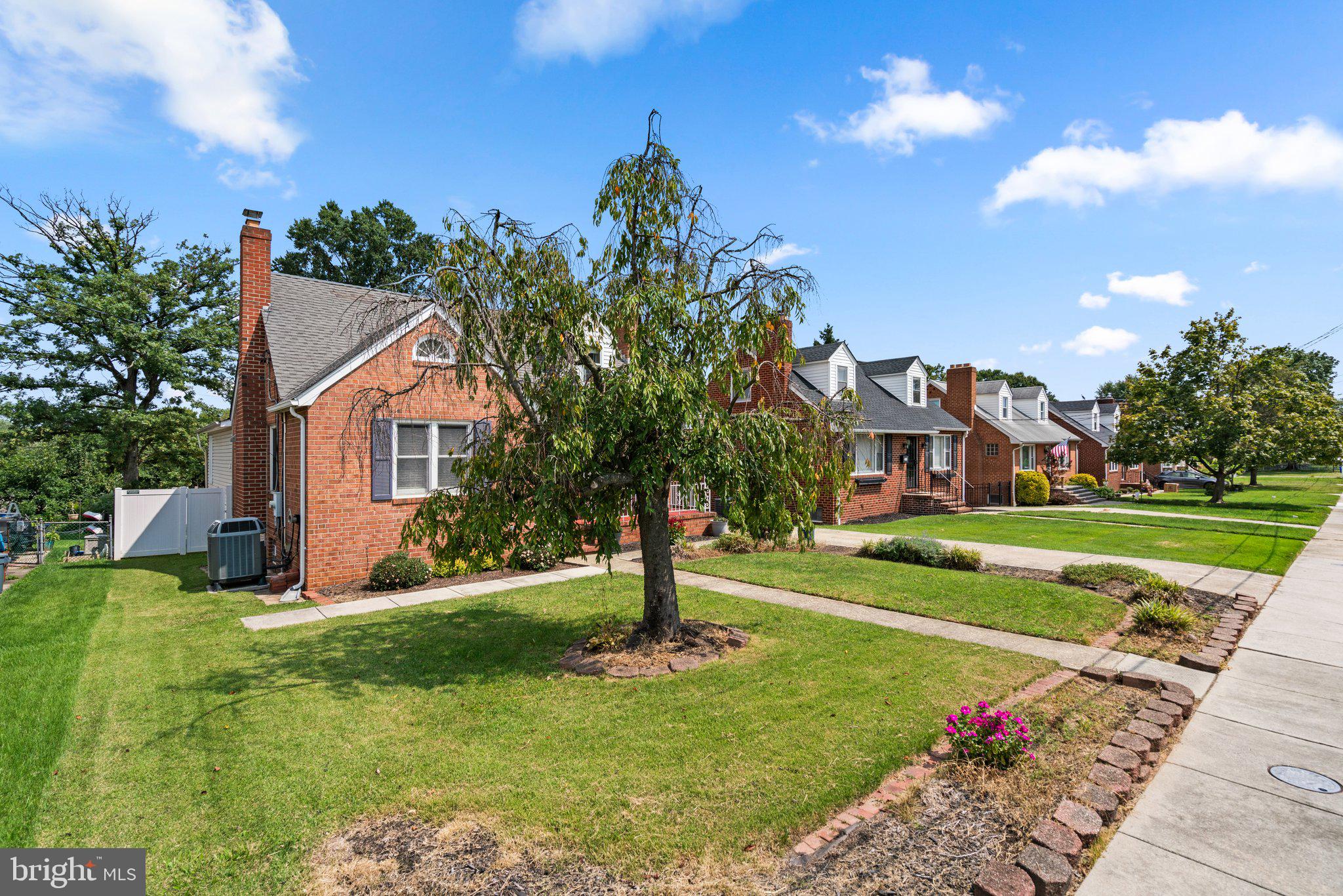 LOU HAR TERRACE - Residential