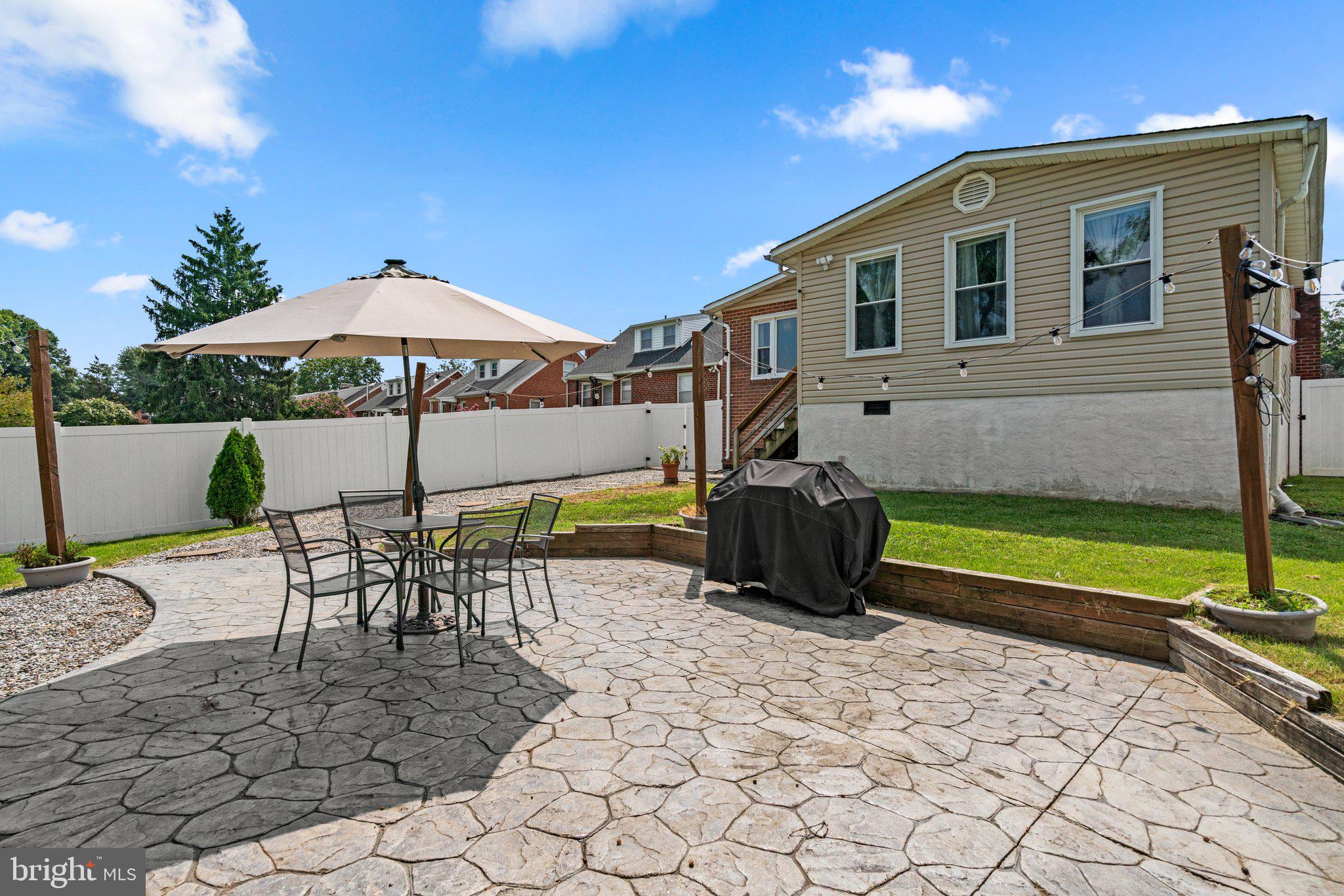 LOU HAR TERRACE - Residential