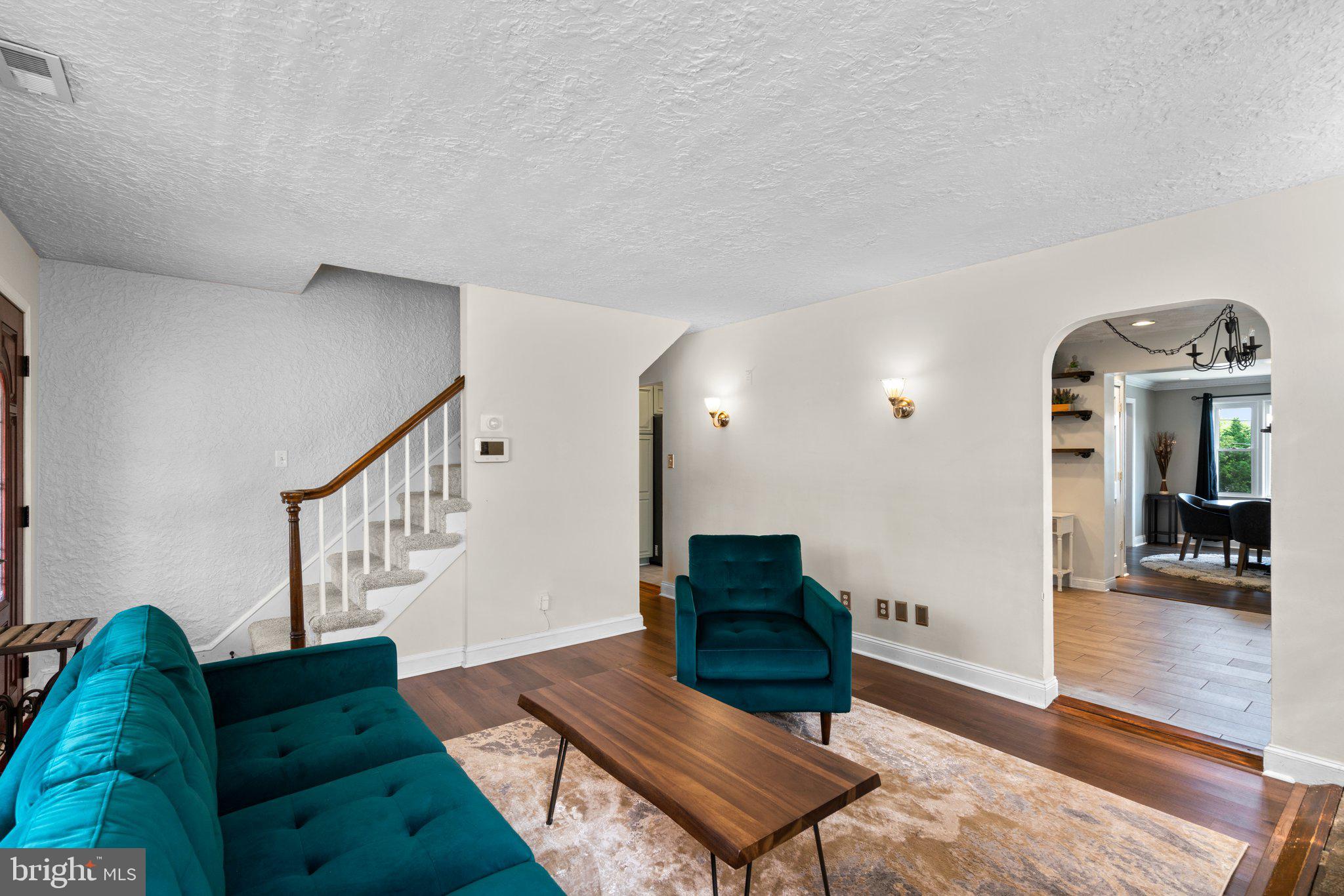 LOU HAR TERRACE - Residential