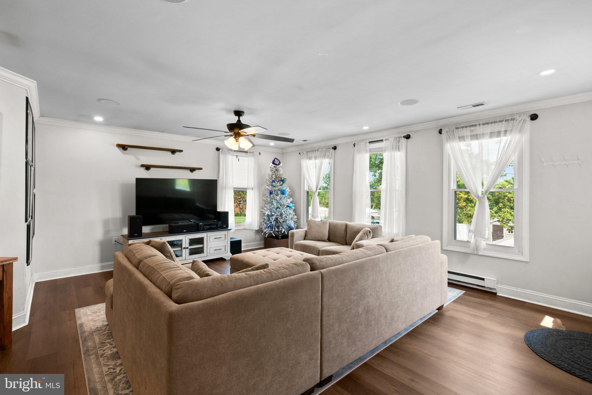 LOU HAR TERRACE - Residential