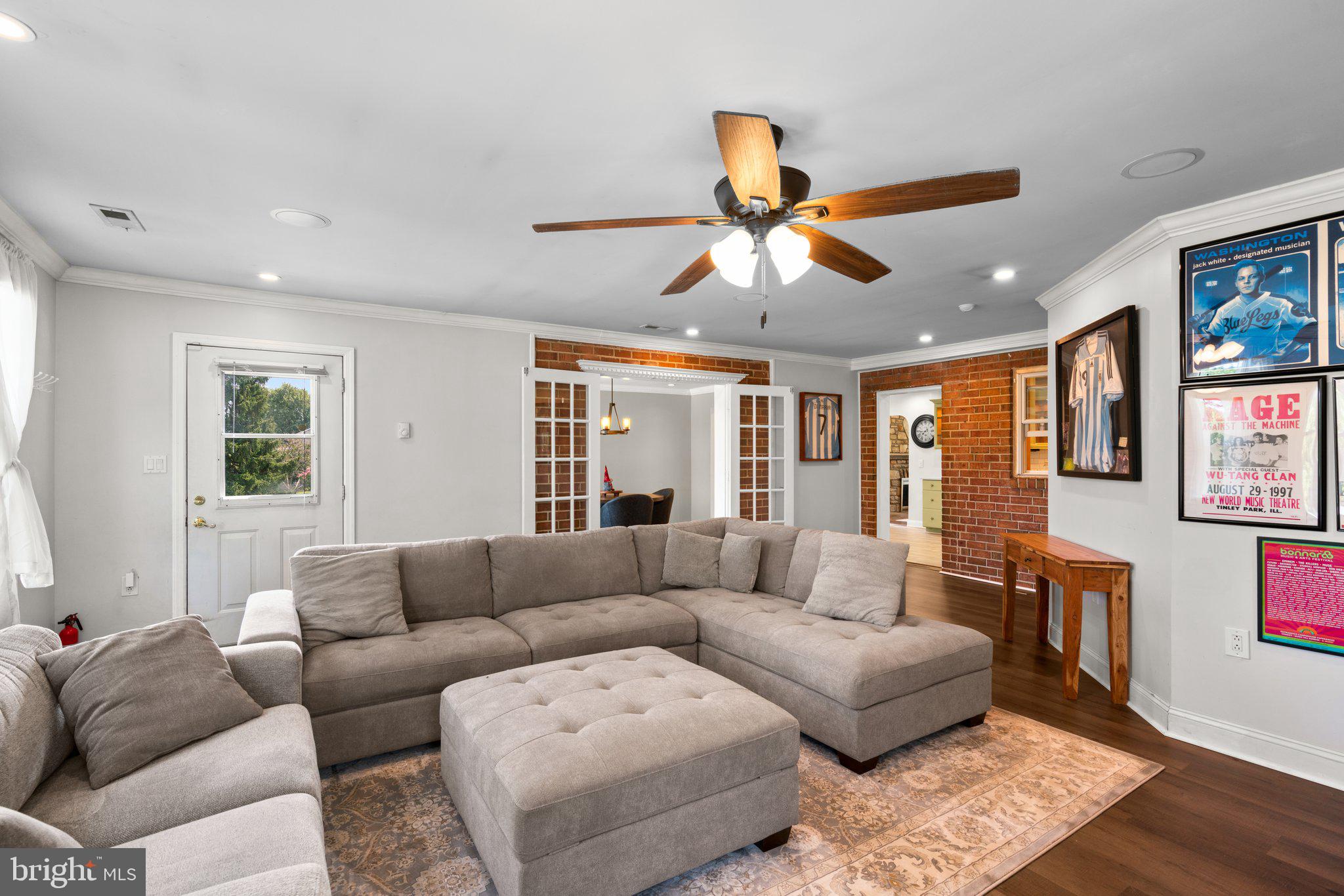 LOU HAR TERRACE - Residential