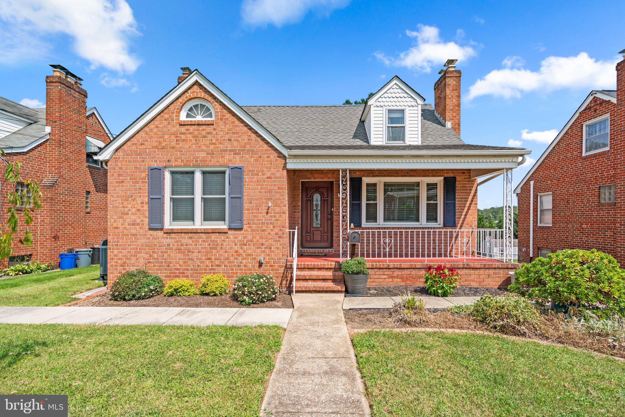 LOU HAR TERRACE - Residential