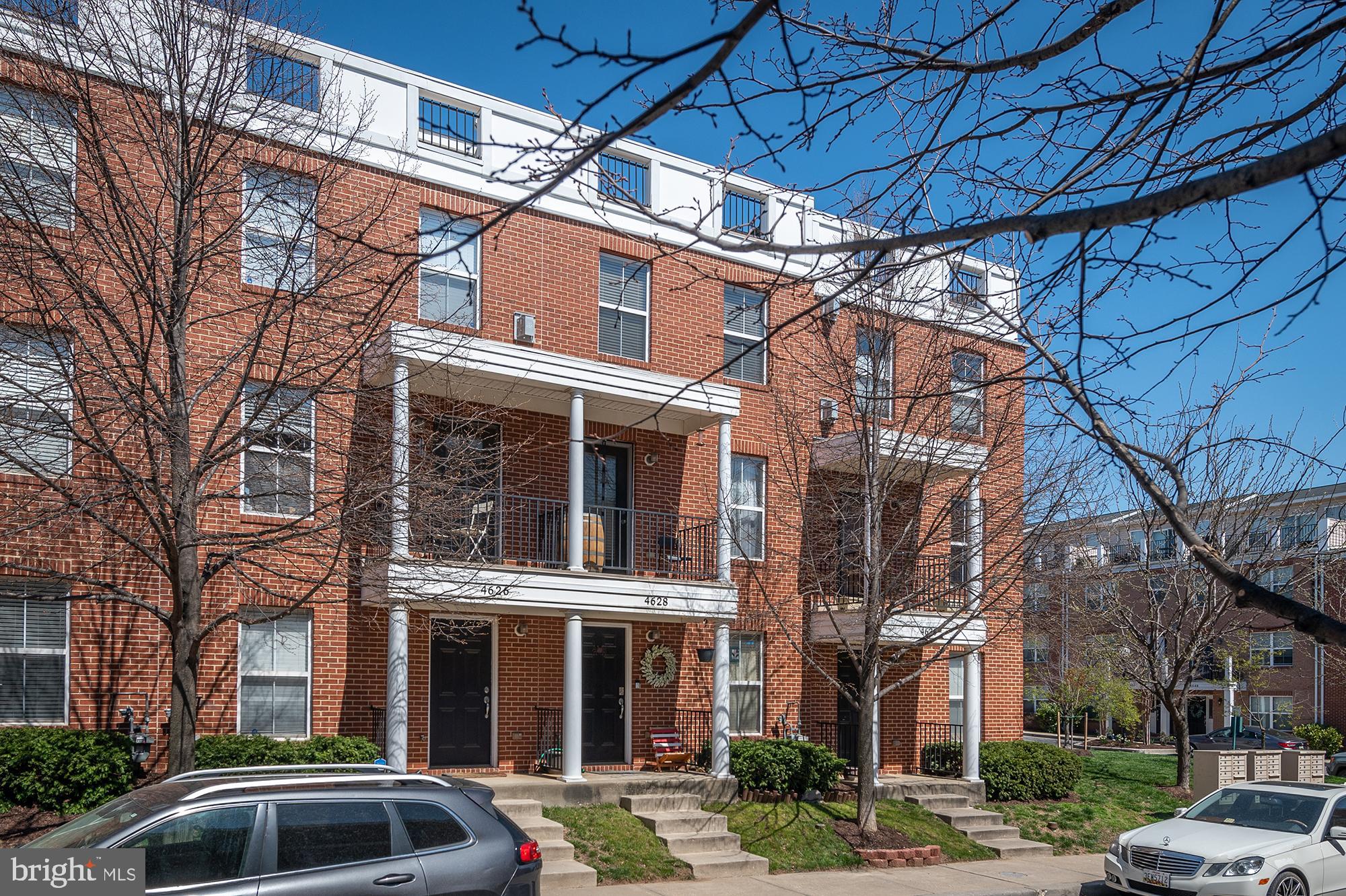 GREEKTOWN - Residential