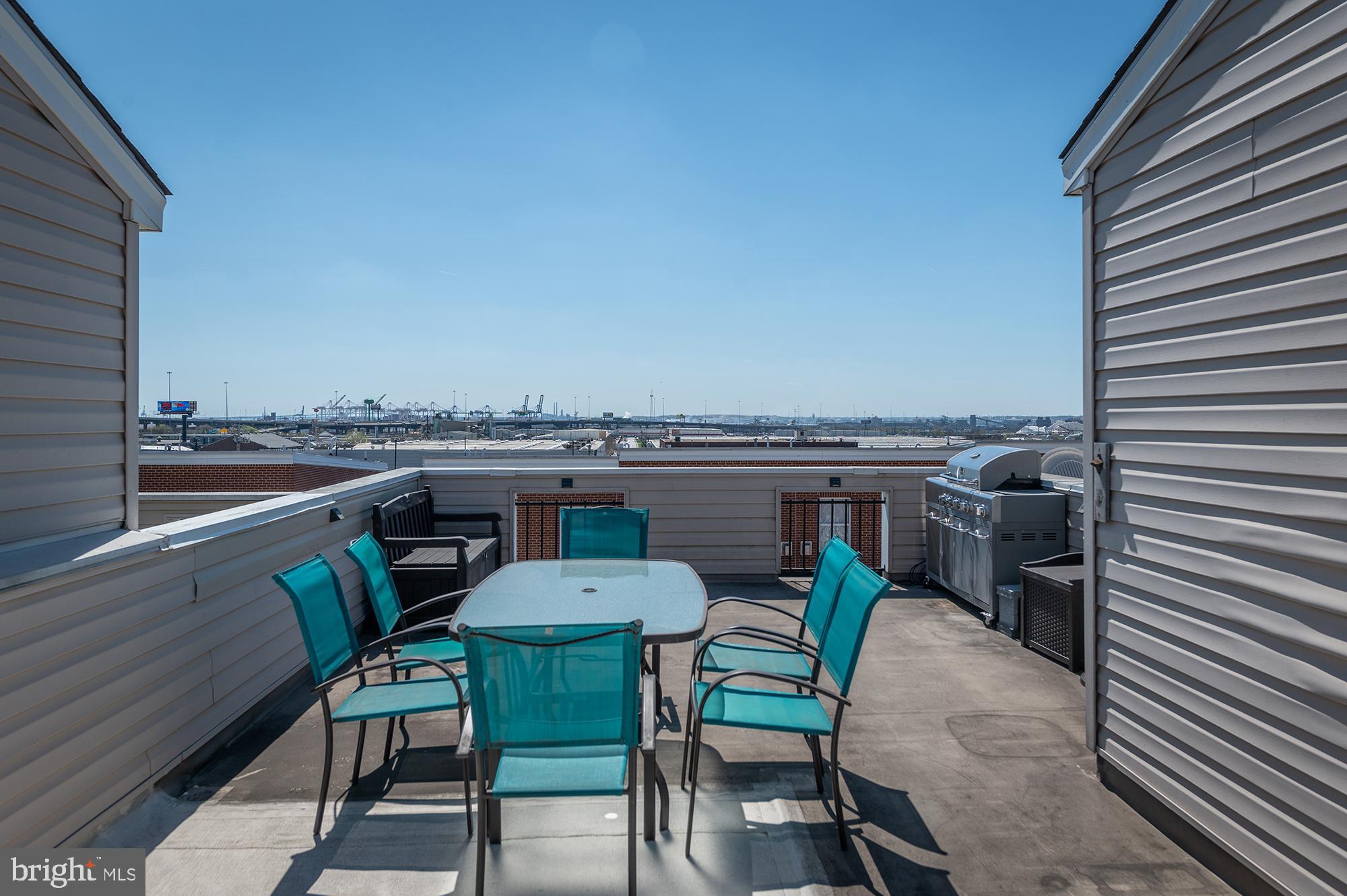 GREEKTOWN - Residential