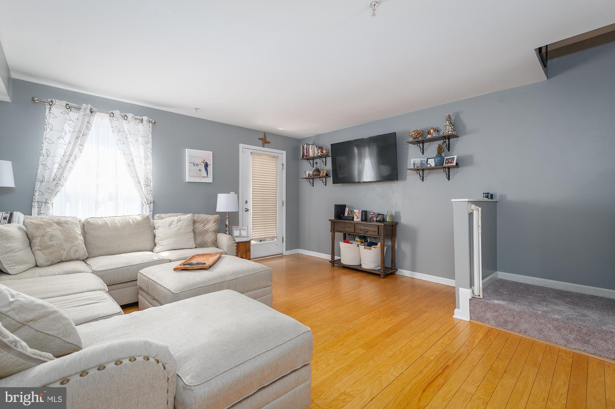 GREEKTOWN - Residential