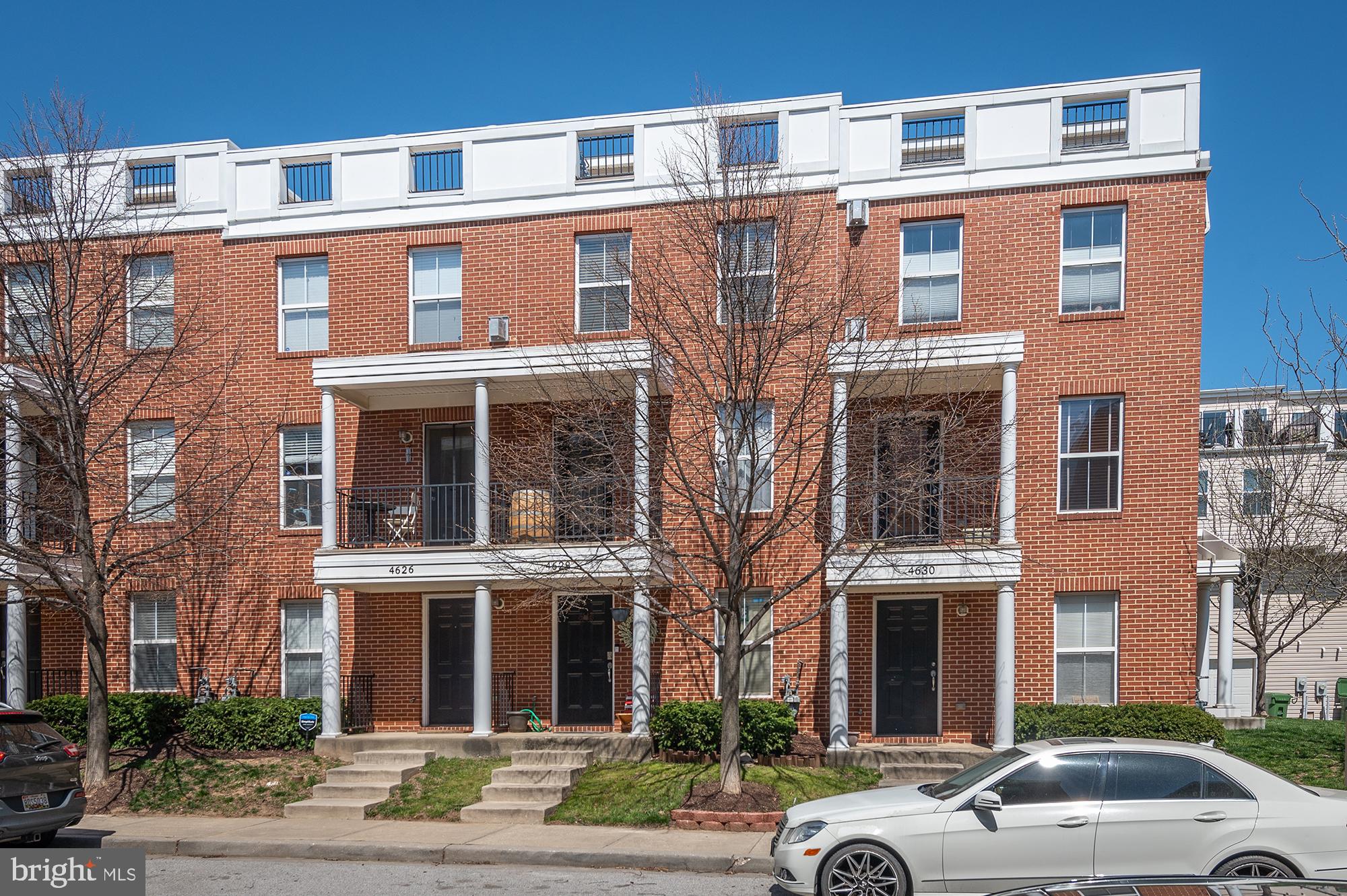 GREEKTOWN - Residential