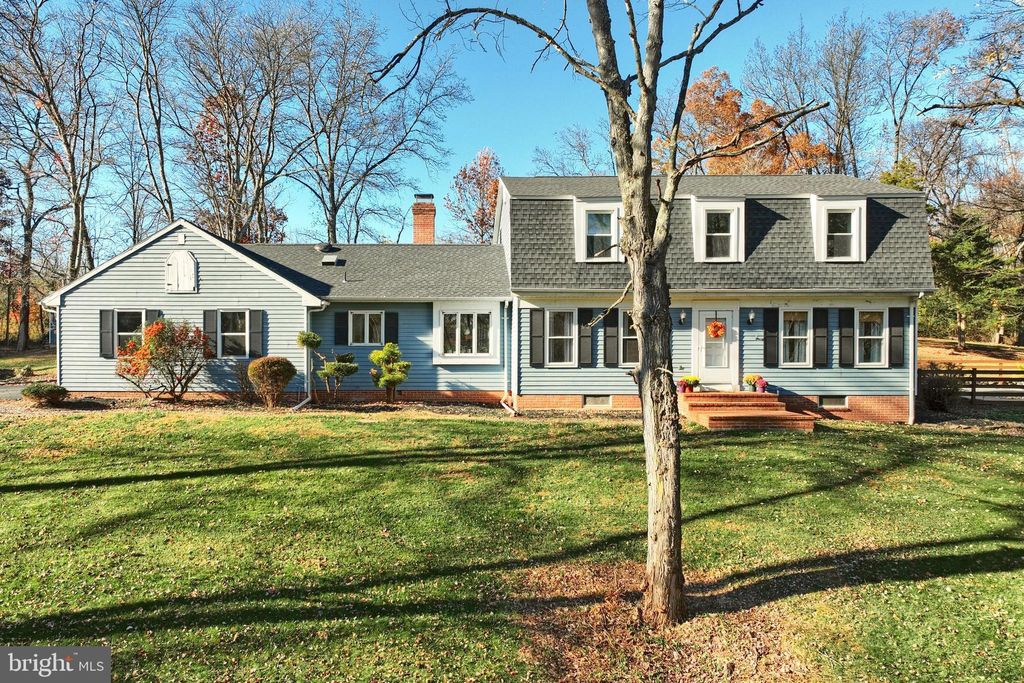 Photo of 5821 N Salem Church Road, DOVER, PA 17315 (MLS # PAYK2093140)