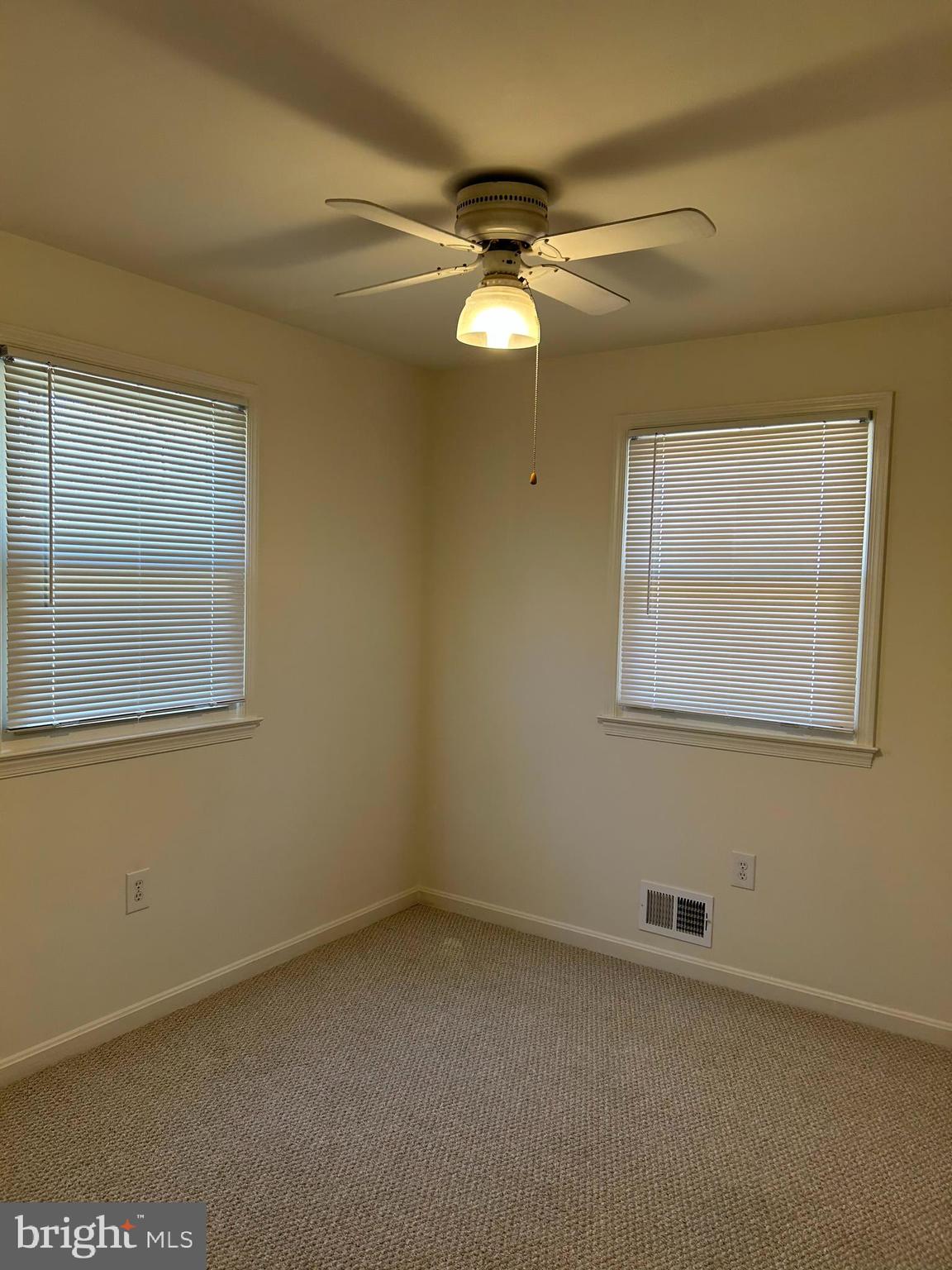 FORT WASHINGTON - Residential Lease