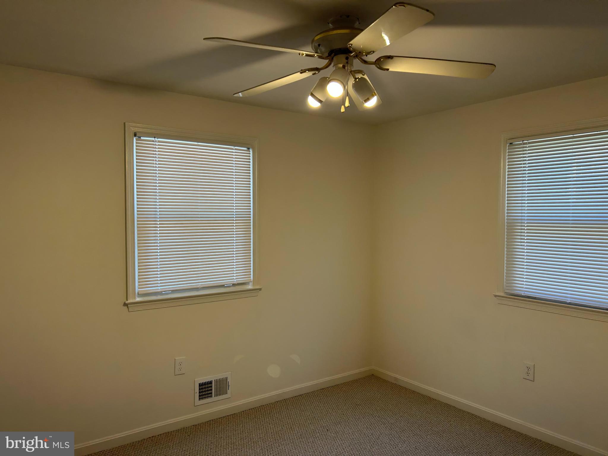 FORT WASHINGTON - Residential Lease