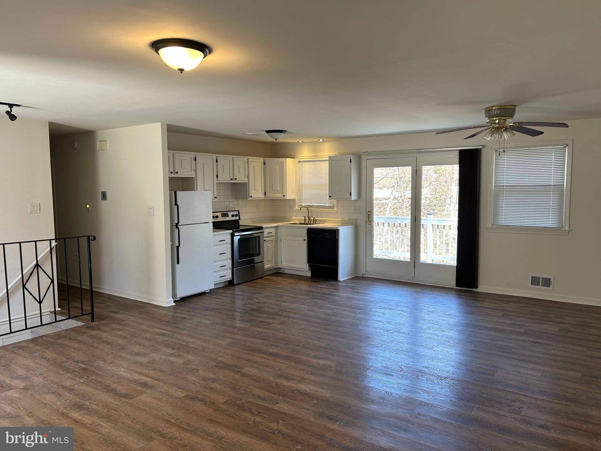 FORT WASHINGTON - Residential Lease