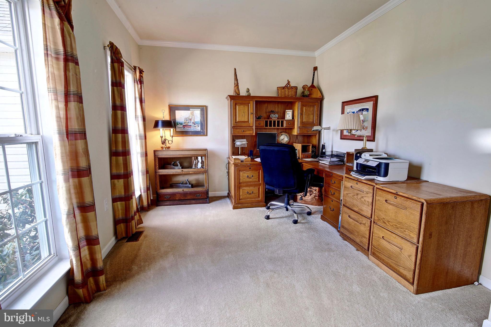 AMBER KNOLLS - Residential