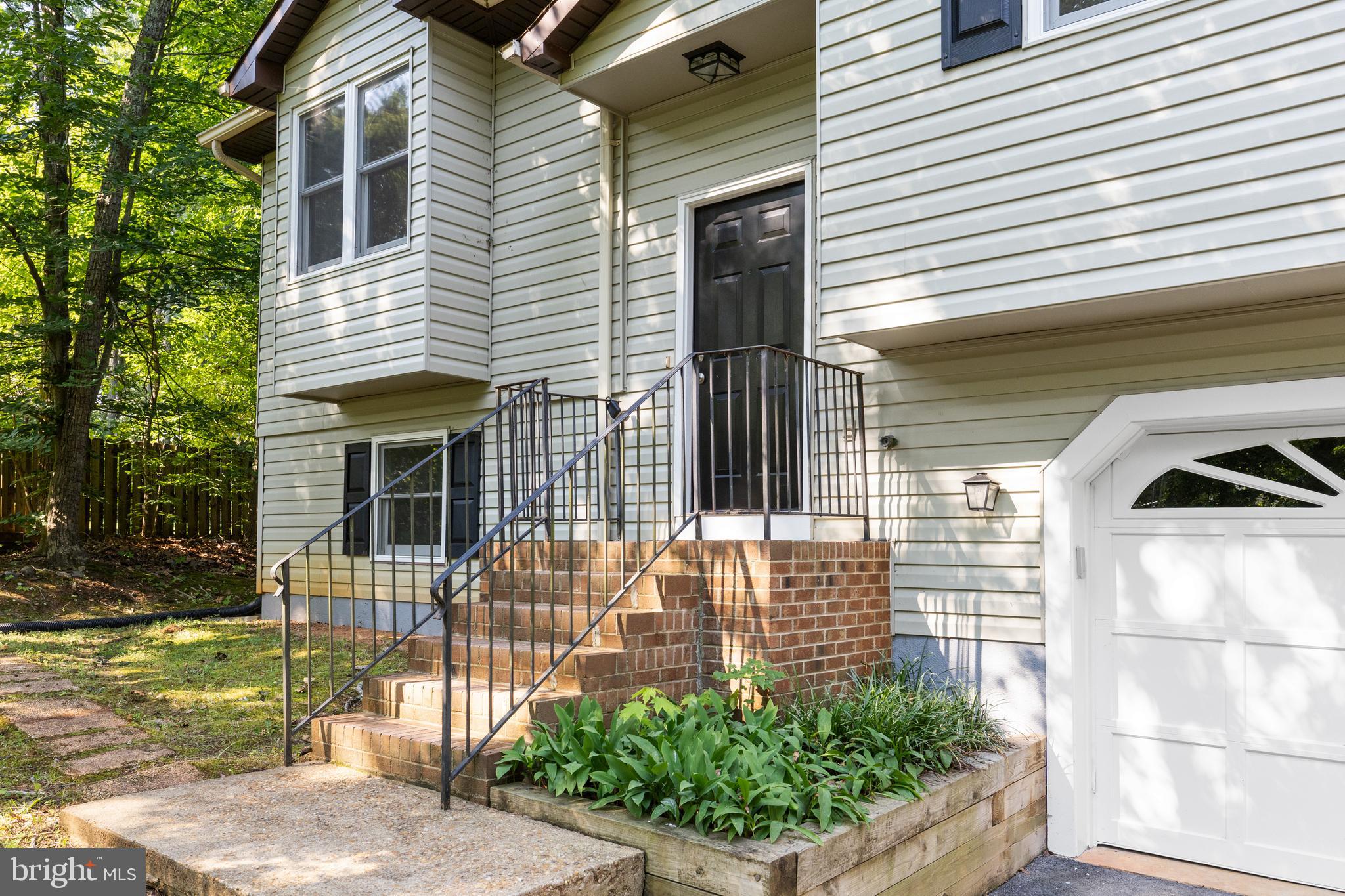 LAKE WILDERNESS - Residential