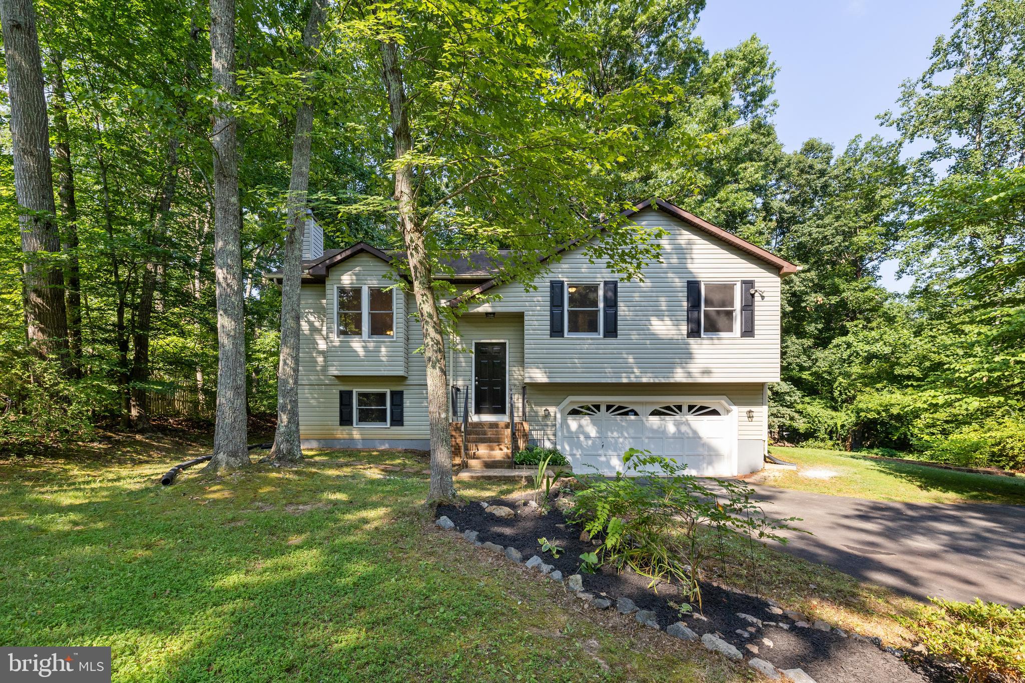 LAKE WILDERNESS - Residential