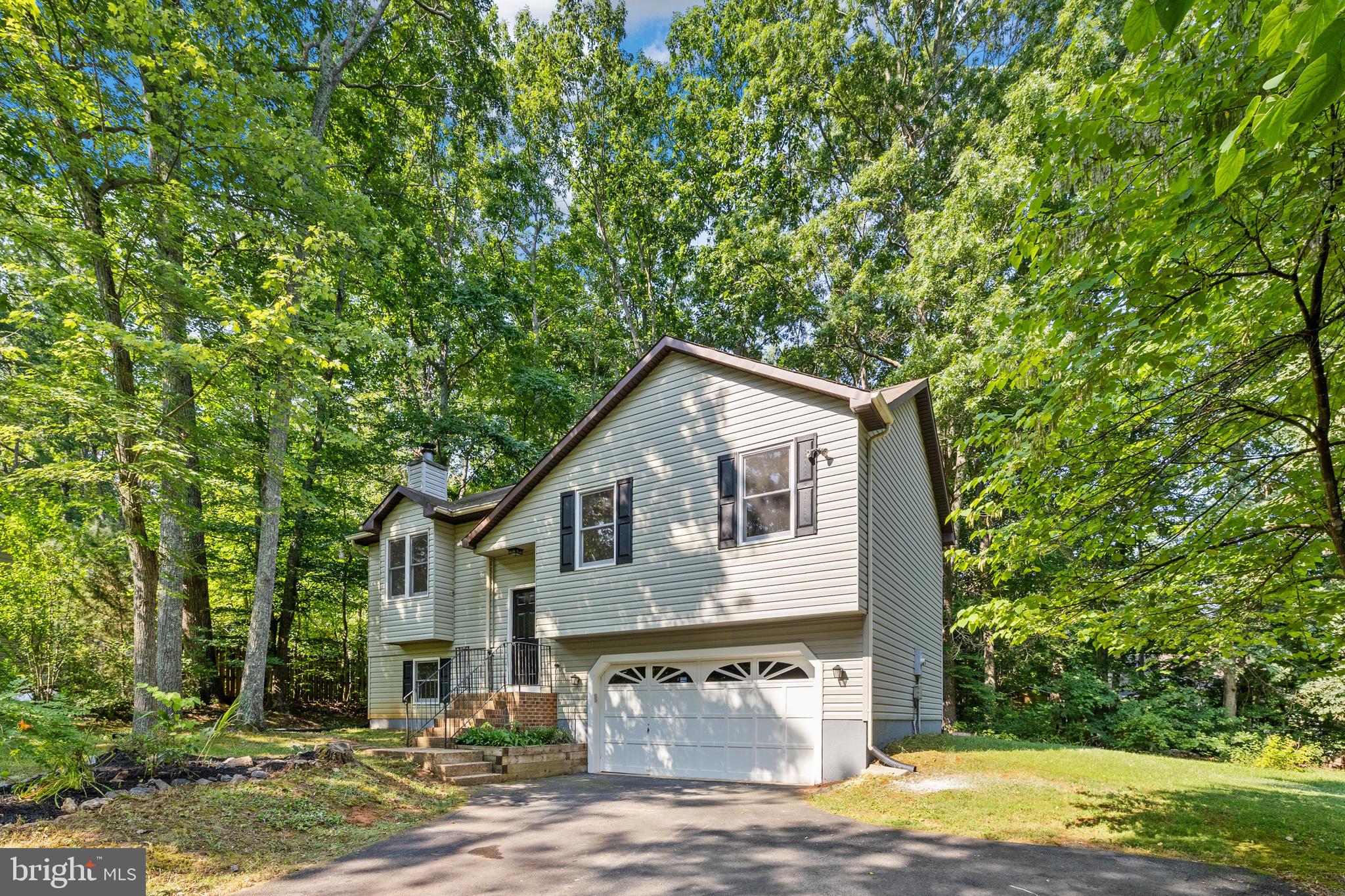 LAKE WILDERNESS - Residential