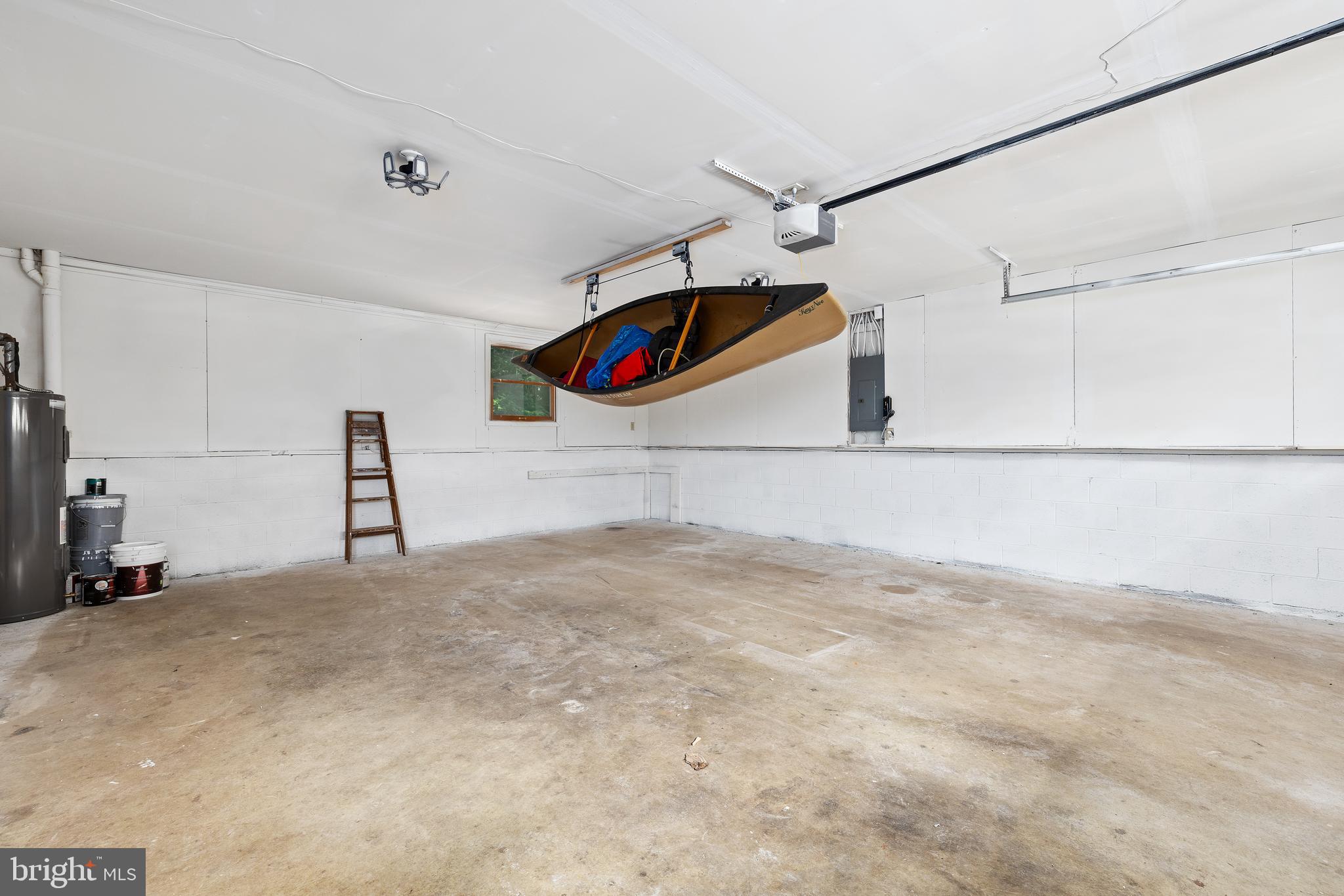 LAKE WILDERNESS - Residential