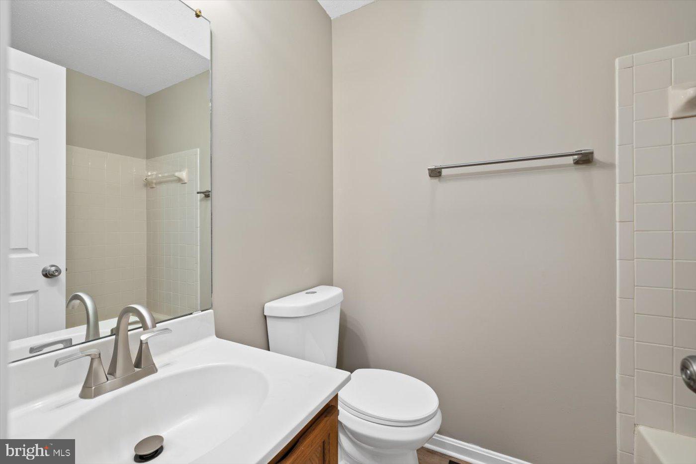 LAKE WILDERNESS - Residential