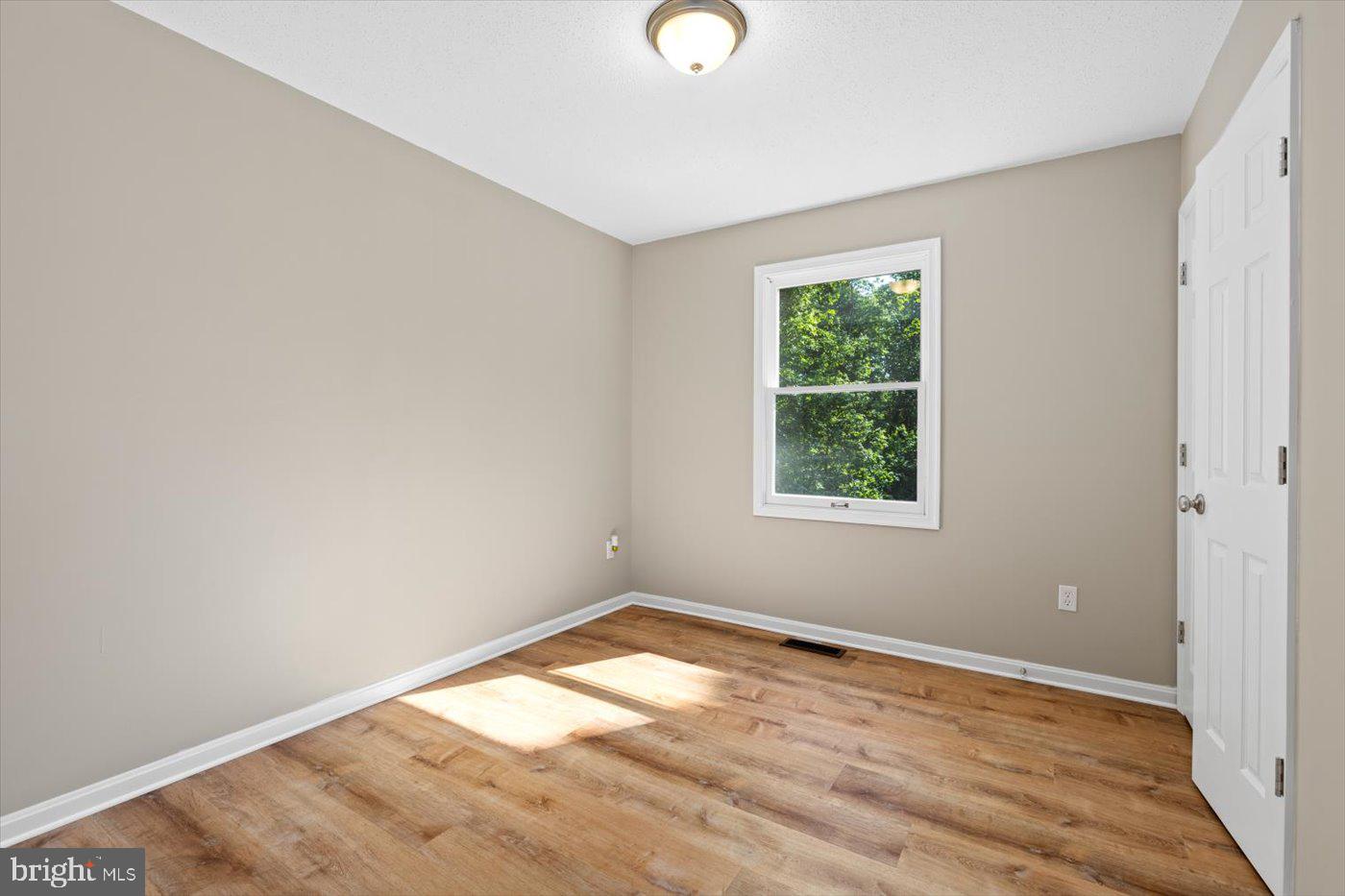 LAKE WILDERNESS - Residential