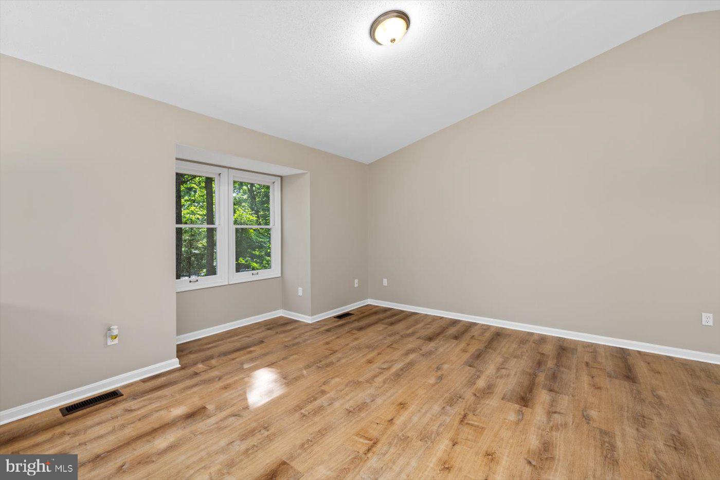 LAKE WILDERNESS - Residential