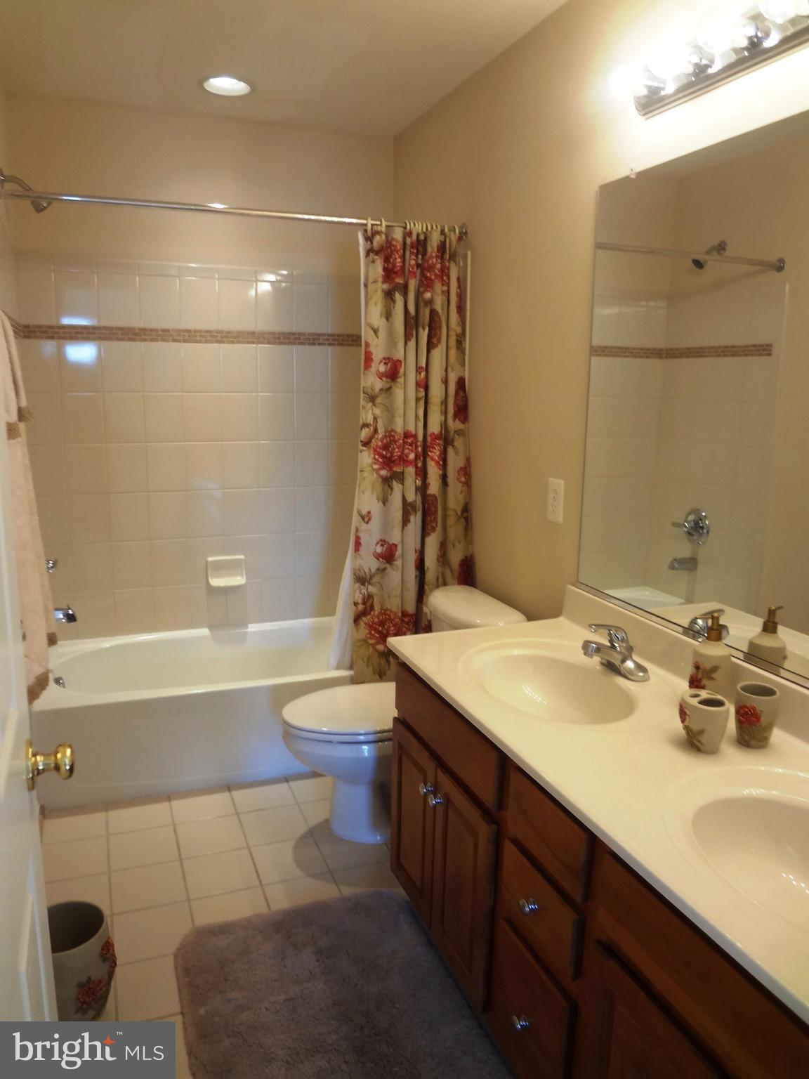 DEMORY FARM - Residential