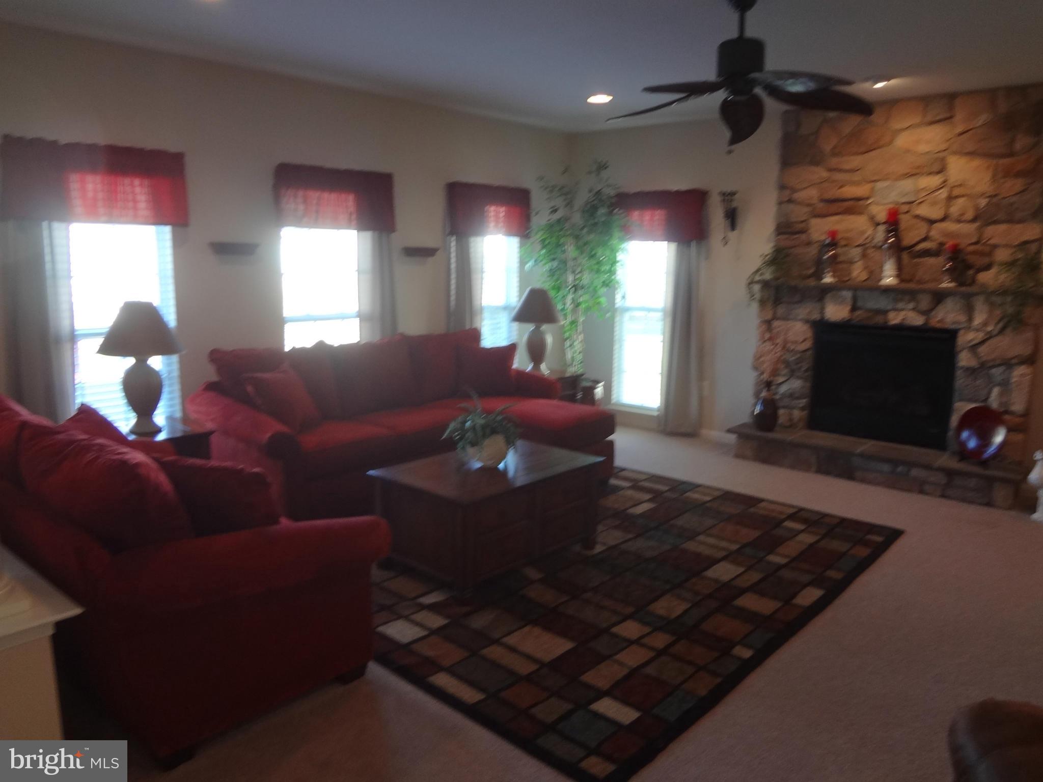 DEMORY FARM - Residential