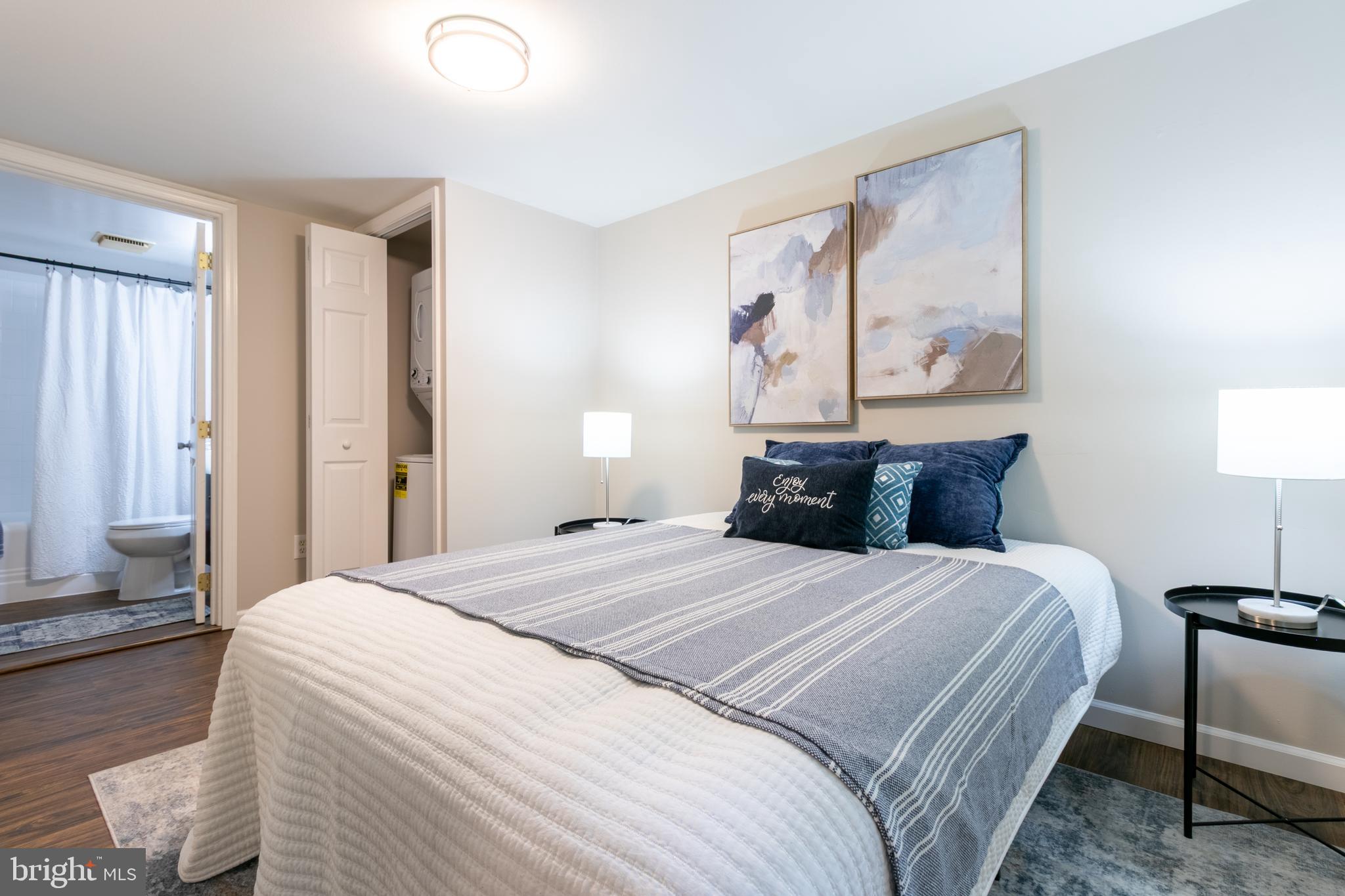 GLENDALE - Residential